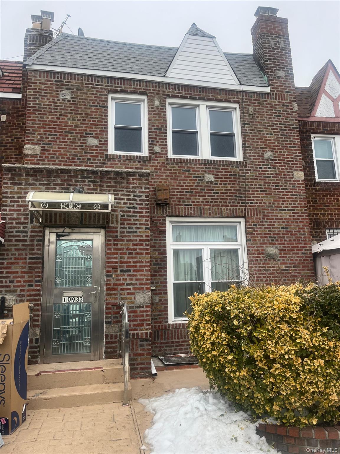 #1 photo, 10933 Francis Lewis Boulevard, Queens Village , NY 11429