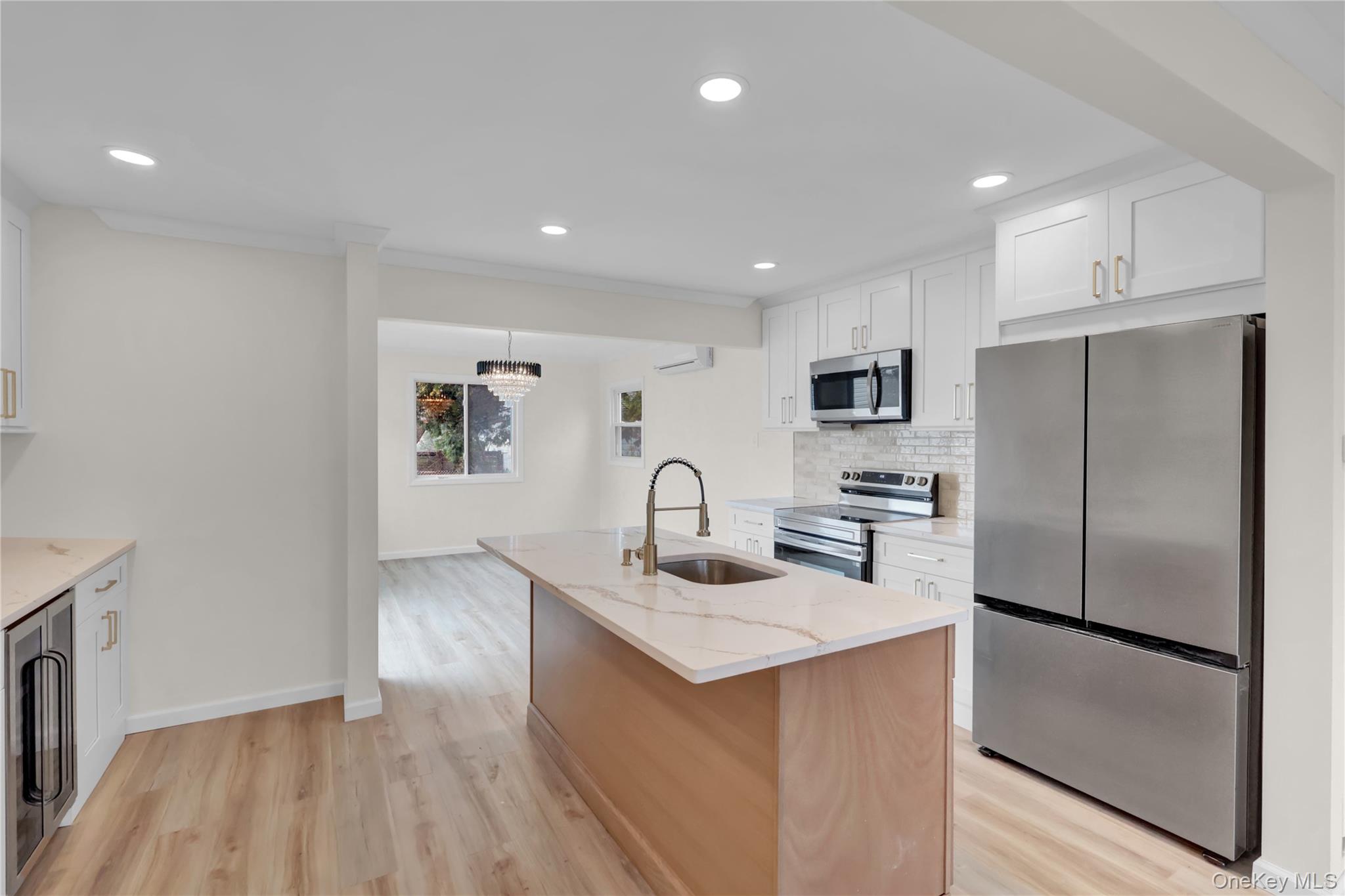 #10 photo, 449 N Indiana Avenue, Lindenhurst , NY 11757