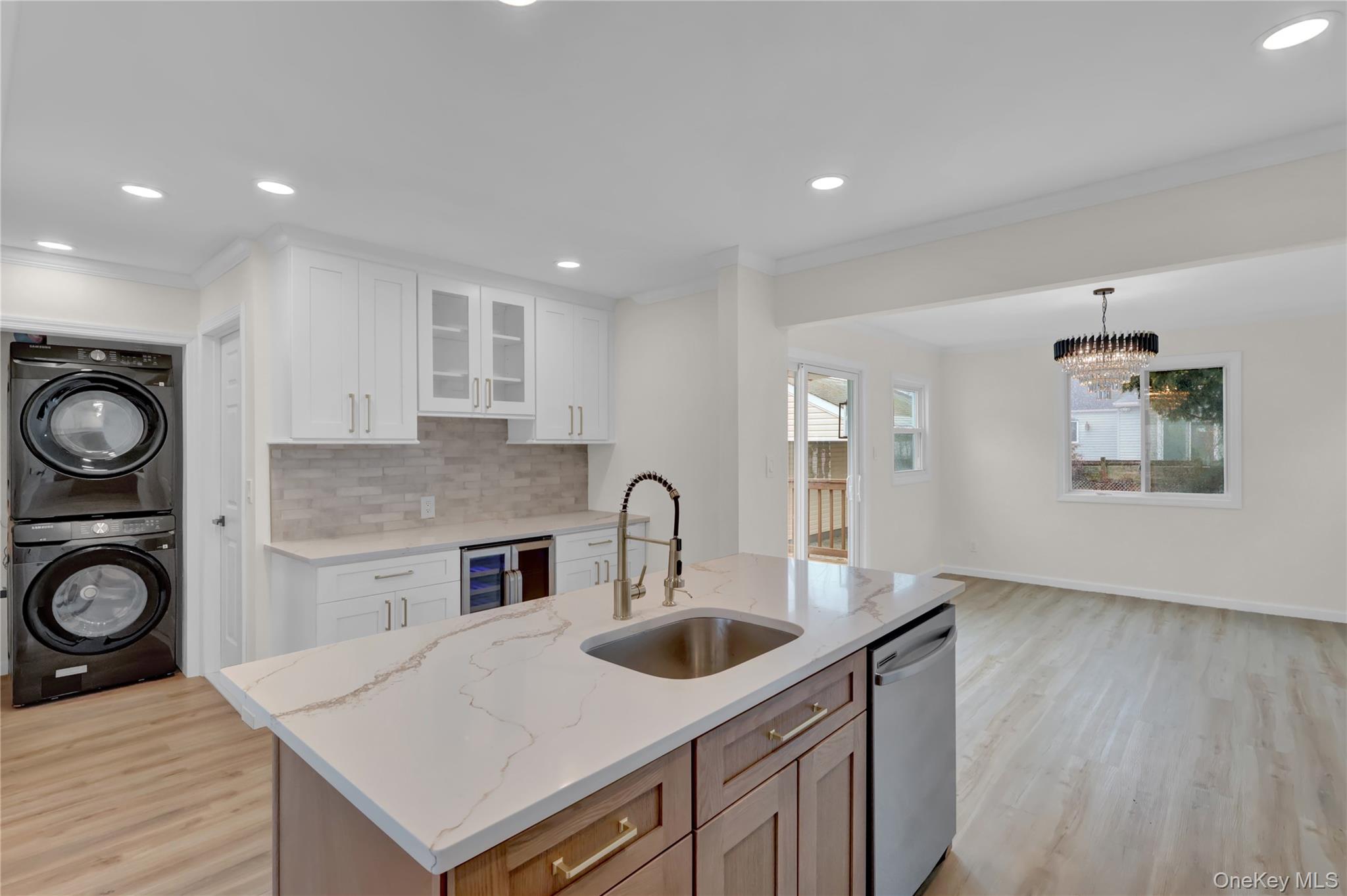 #12 photo, 449 N Indiana Avenue, Lindenhurst , NY 11757