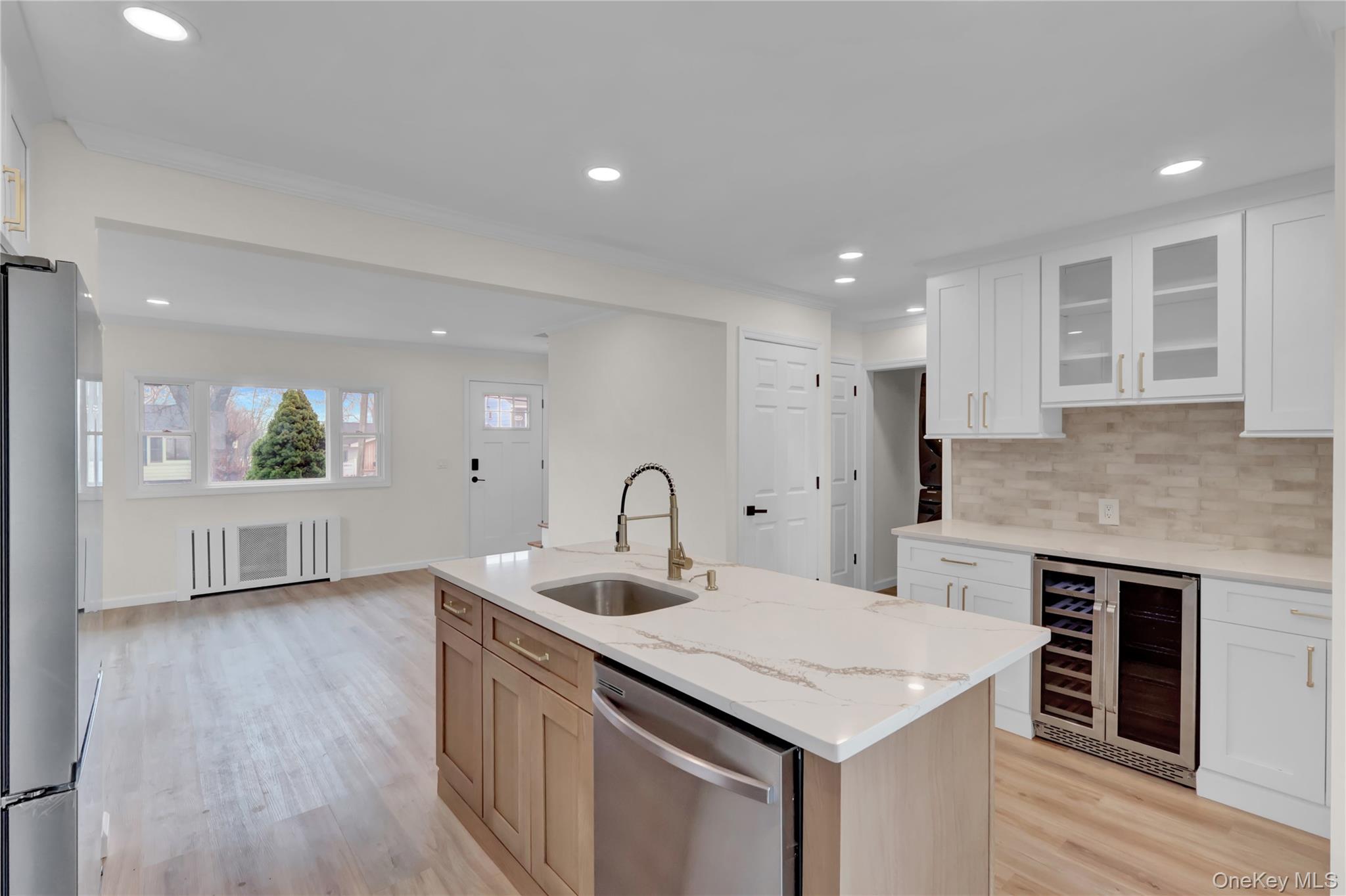 #13 photo, 449 N Indiana Avenue, Lindenhurst , NY 11757