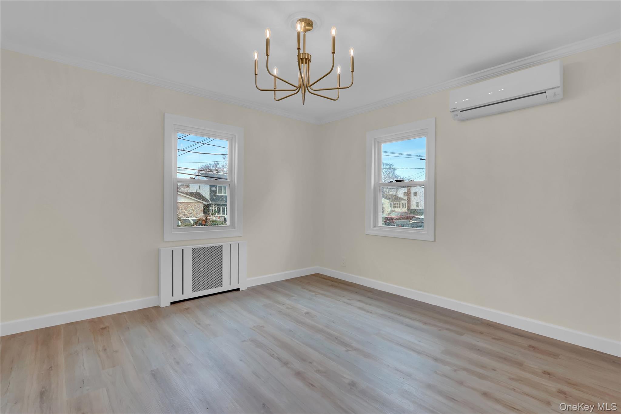 #18 photo, 449 N Indiana Avenue, Lindenhurst , NY 11757