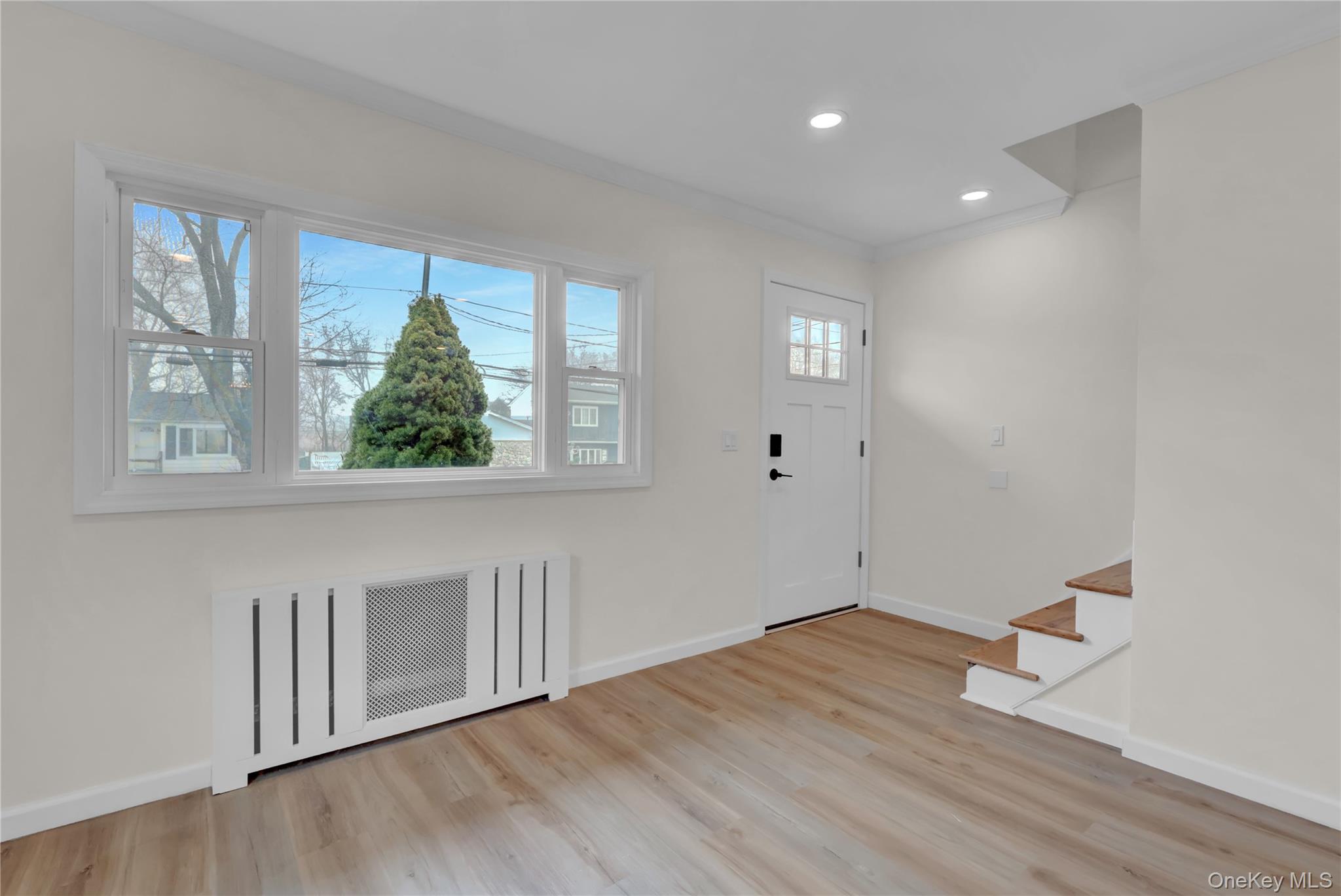 #5 photo, 449 N Indiana Avenue, Lindenhurst , NY 11757