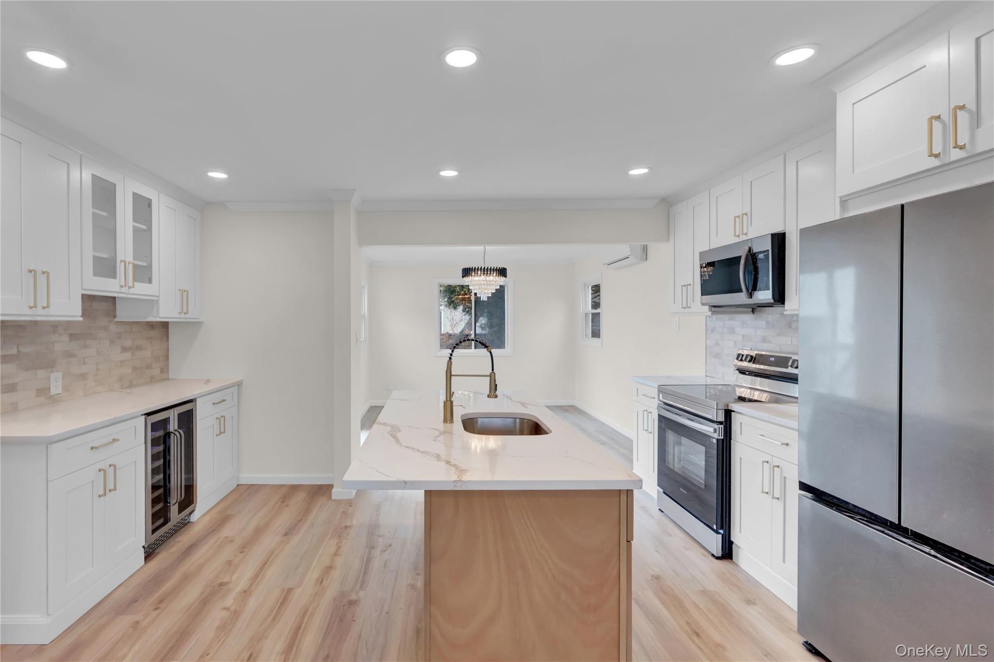 #9 photo, 449 N Indiana Avenue, Lindenhurst , NY 11757