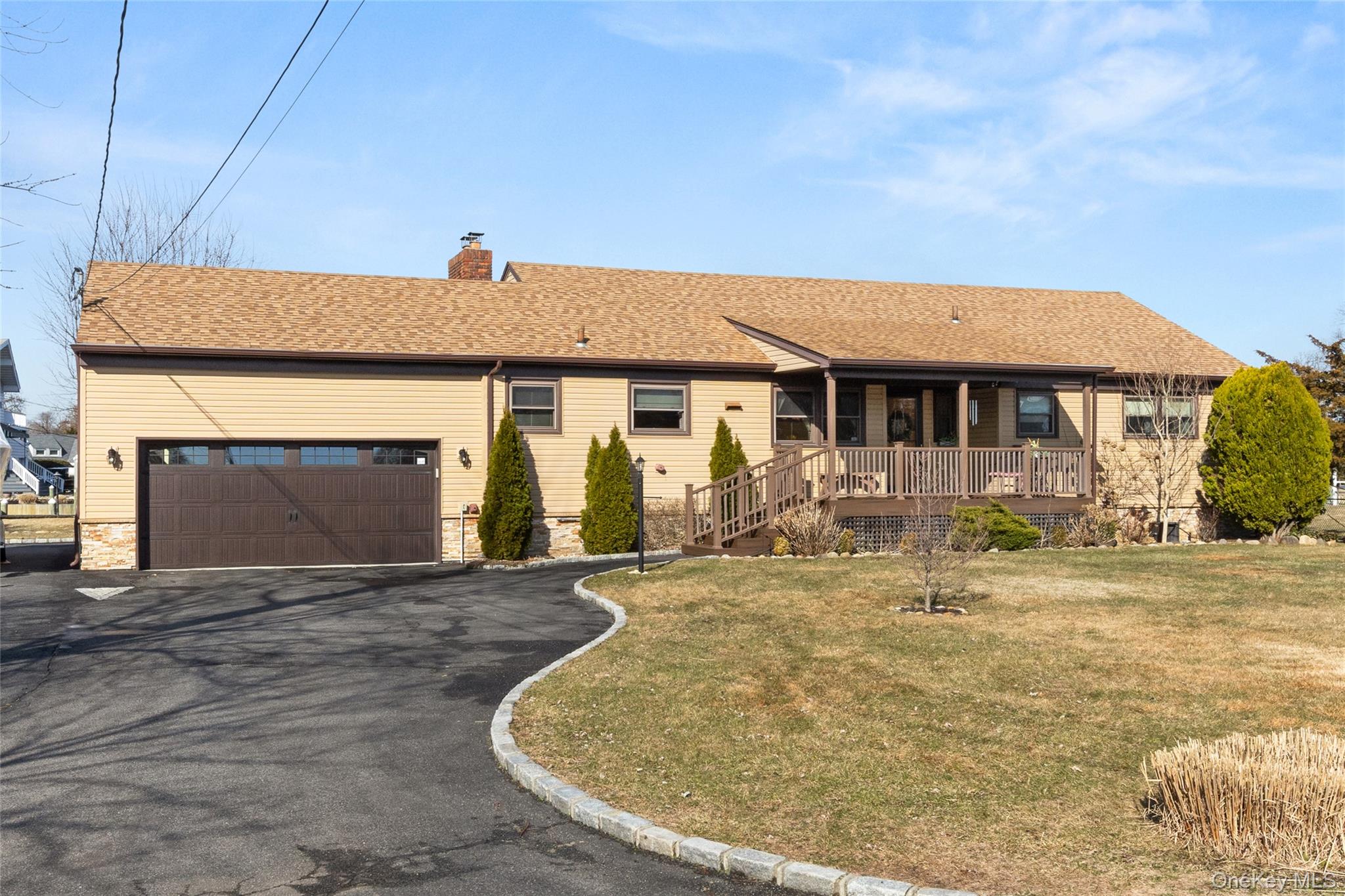 #1 photo, 7 Montgomery Lane, সাফোক কাউন্টি Bay Shore , NY 11706