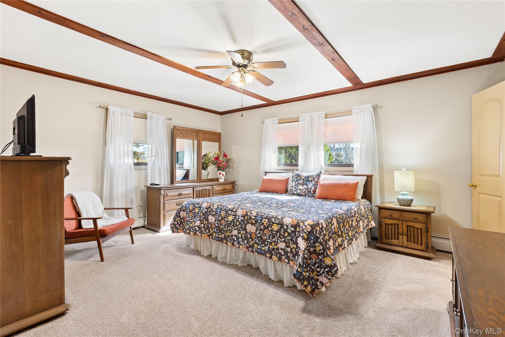 #13 photo, 7 Montgomery Lane, সাফোক কাউন্টি Bay Shore , NY 11706