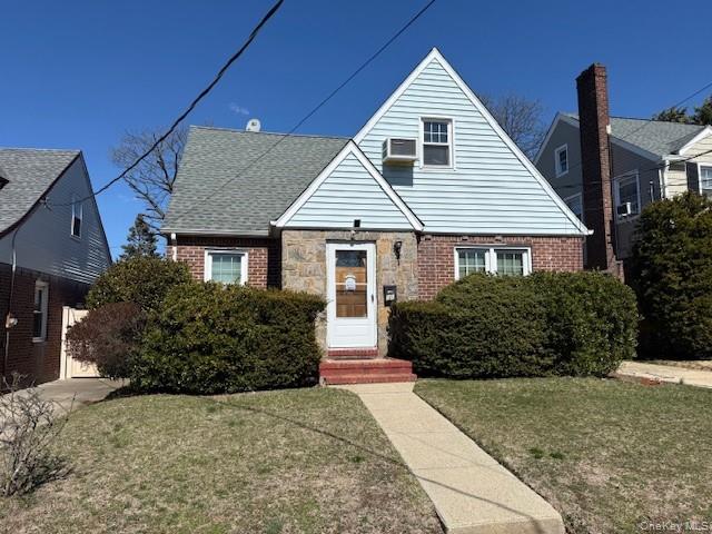 #1 photo, 11 Purdy Court, Rockville Centre , NY 11570