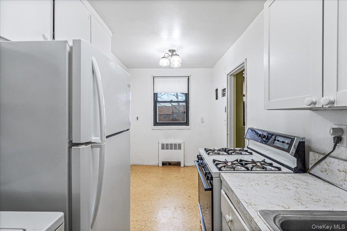 #11 photo, 58-33 246th Crescent, Douglaston , NY 11362