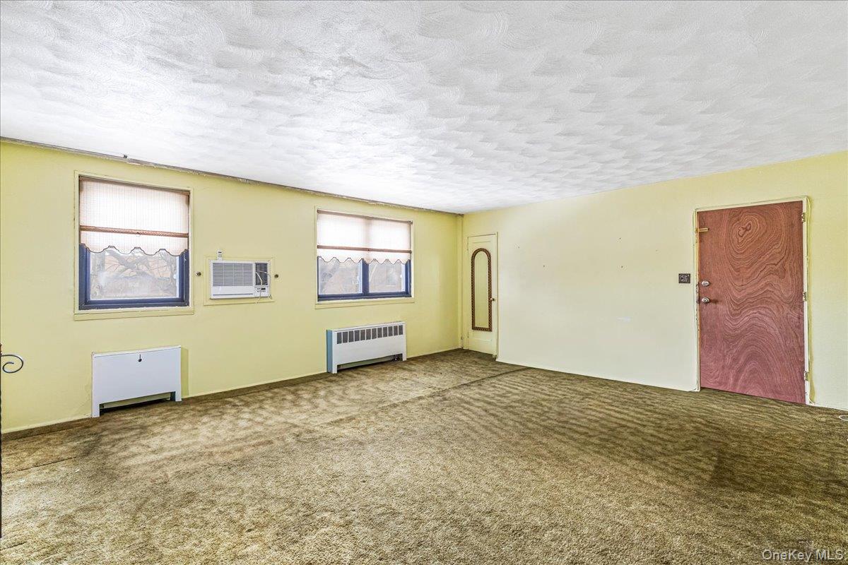 #7 photo, 58-33 246th Crescent, Douglaston , NY 11362