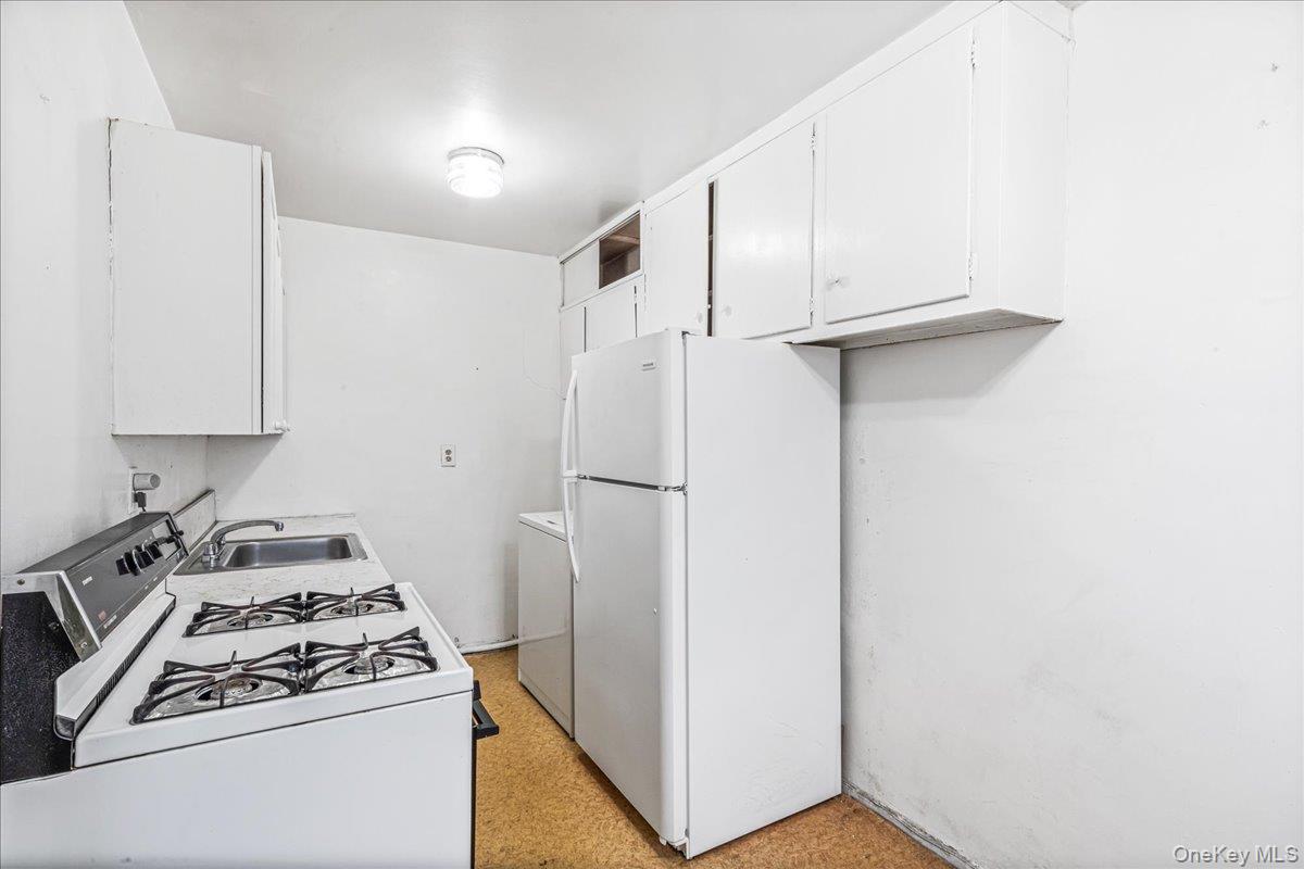 #9 photo, 58-33 246th Crescent, Douglaston , NY 11362