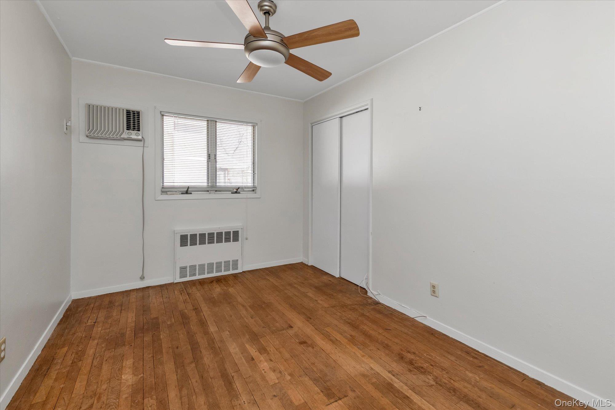 #14 photo, 10 Sycamore Road, Glen Cove , NY 11542