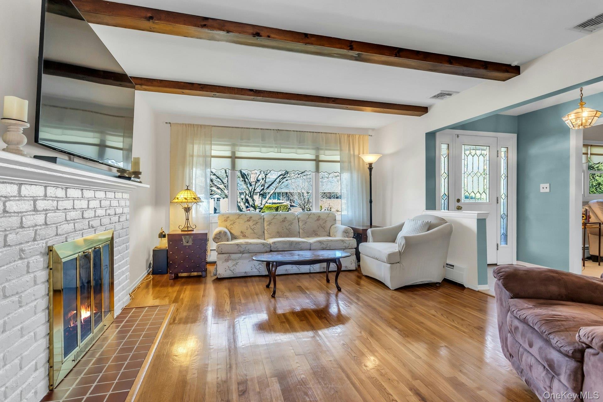 #8 photo, 2 Nancy Court, Glen Cove , NY 11542