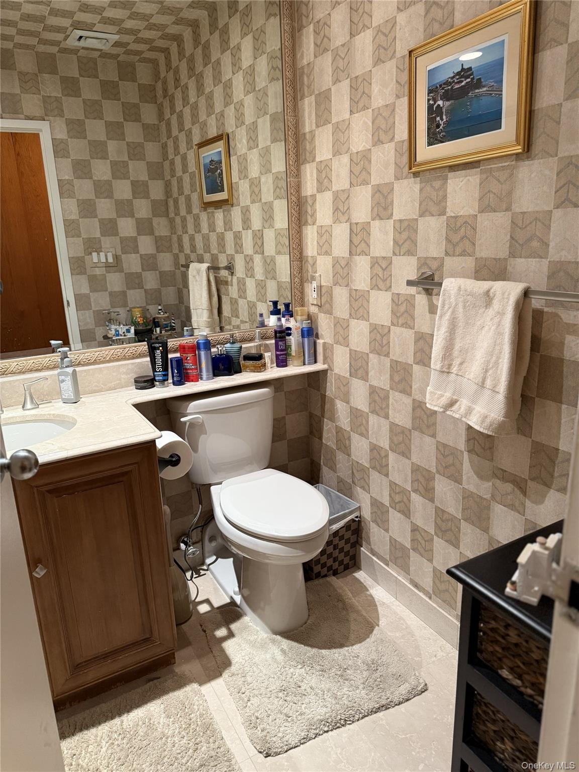 #13 photo, 100 W Broadway, Long Beach , NY 11561