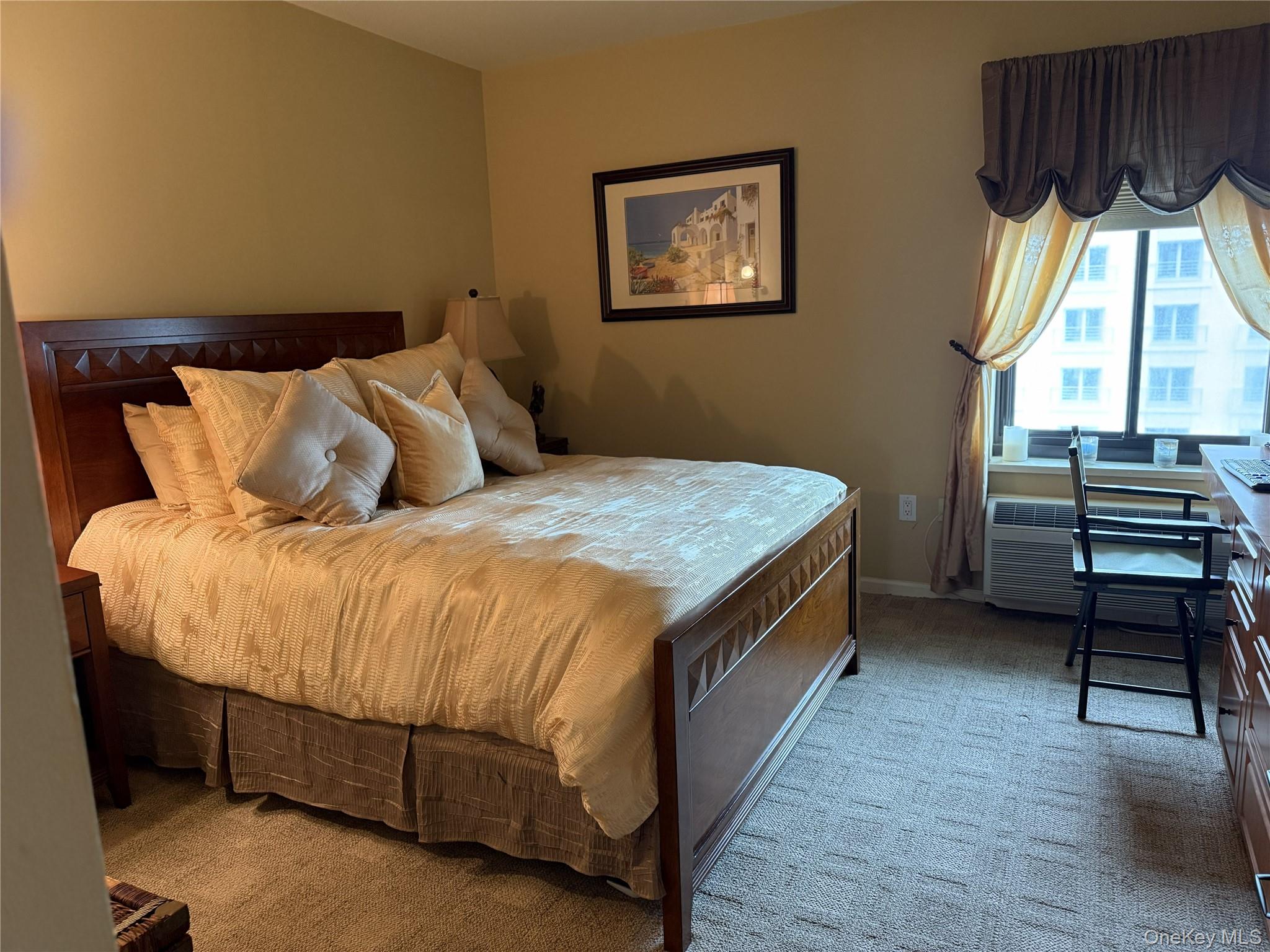 #9 photo, 100 W Broadway, Long Beach , NY 11561