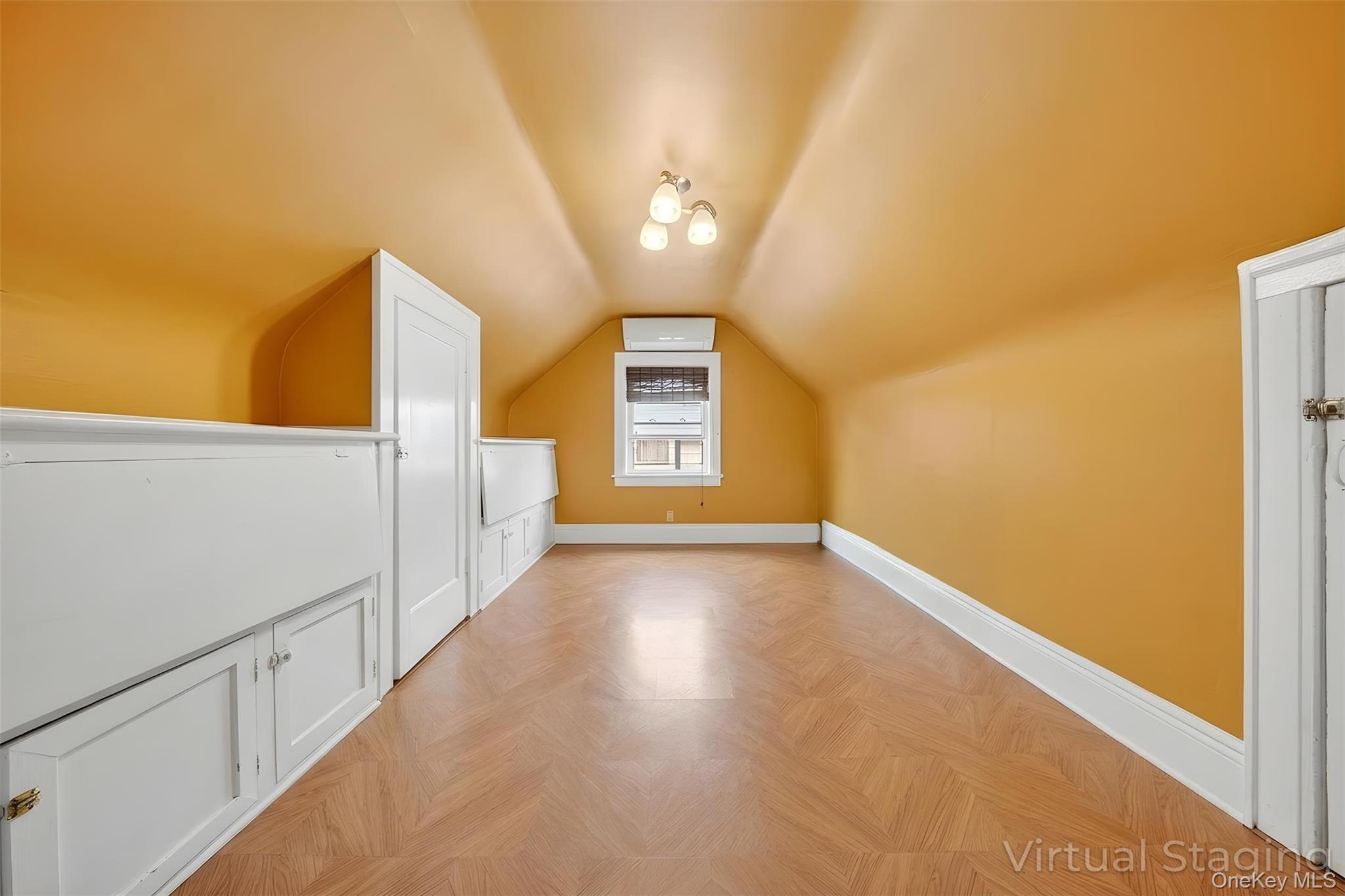 #20 photo, 35-20 165th Street, Flushing , NY 11358