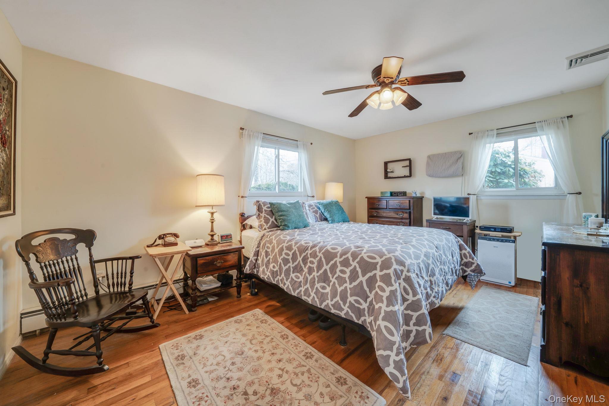 #13 photo, 12 Stewart Circle, সাফোক কাউন্টি Centereach , NY 11720