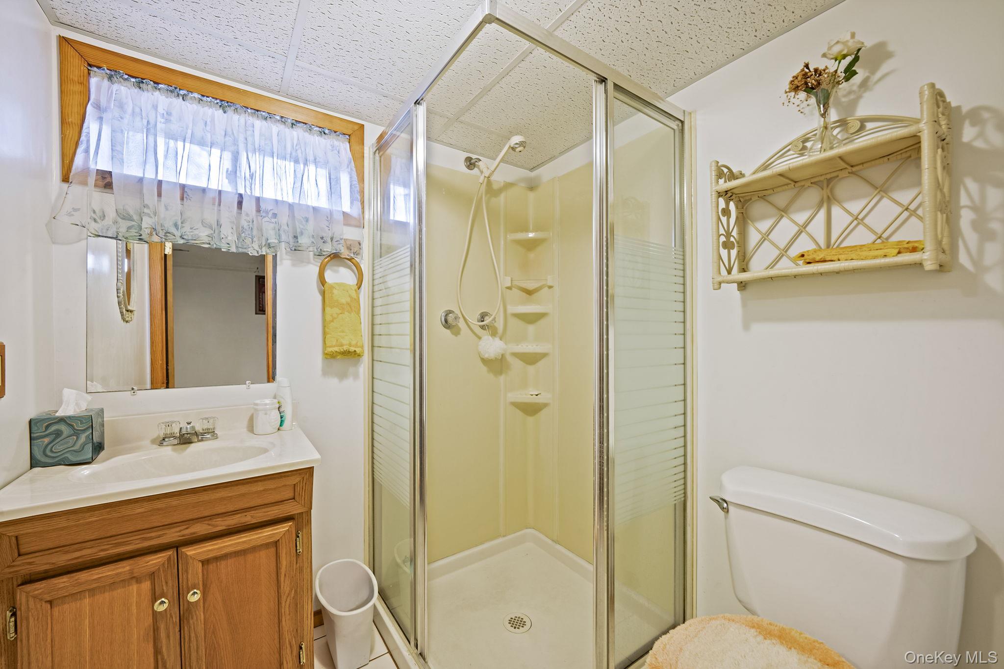 #19 photo, 12 Stewart Circle, সাফোক কাউন্টি Centereach , NY 11720