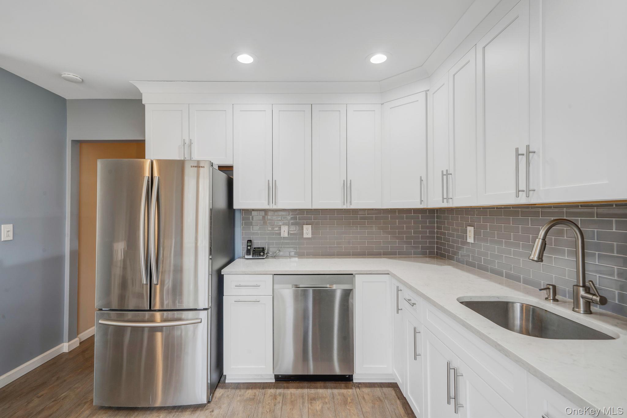 #4 photo, 12 Stewart Circle, সাফোক কাউন্টি Centereach , NY 11720