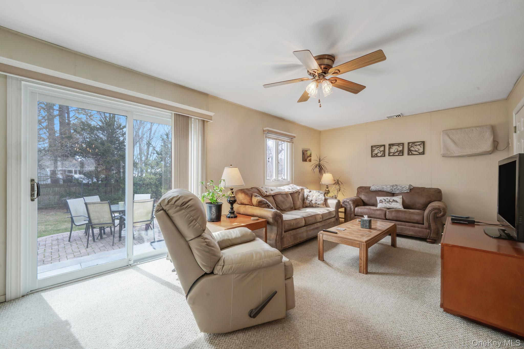 #7 photo, 12 Stewart Circle, সাফোক কাউন্টি Centereach , NY 11720