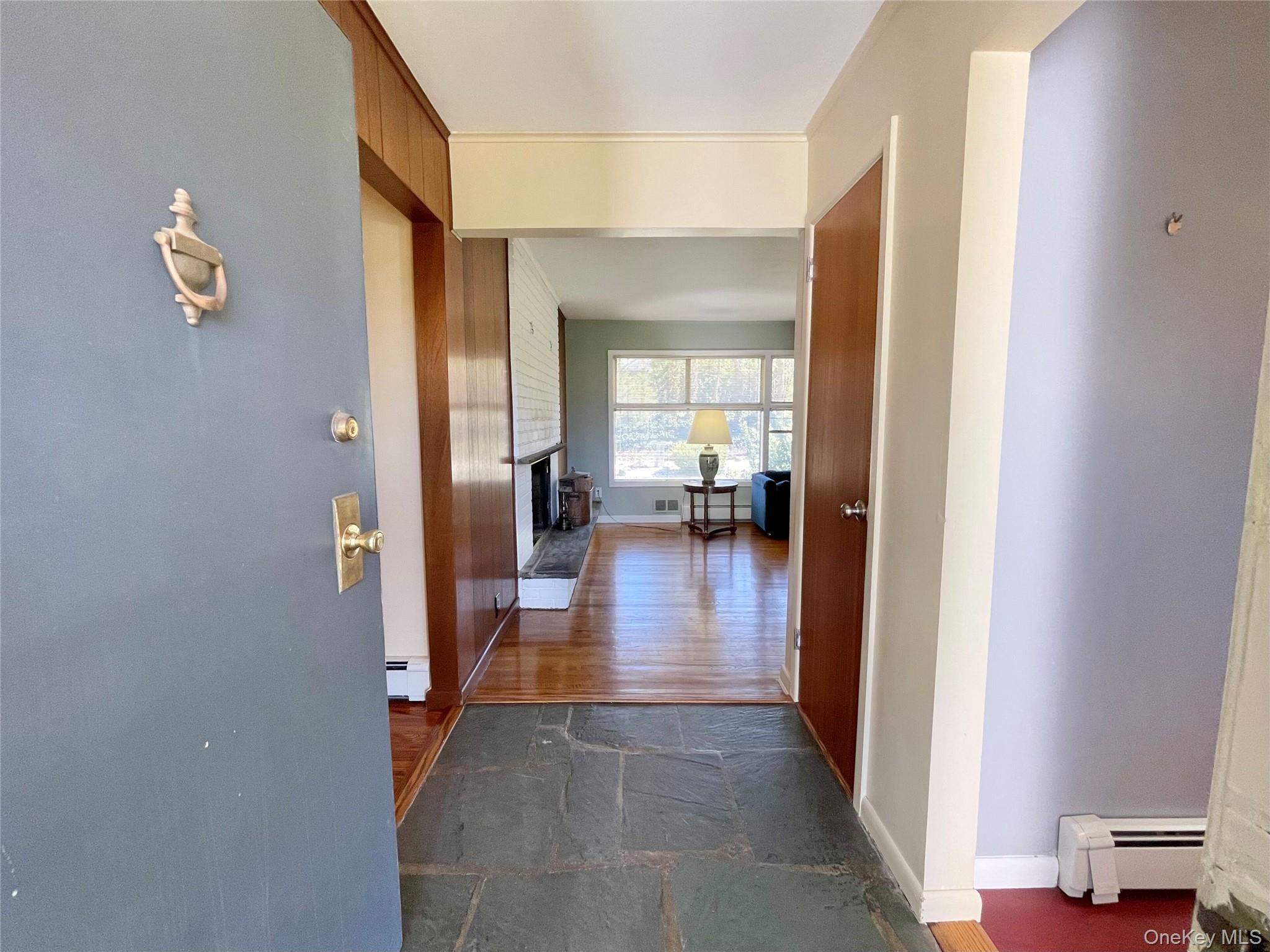 #2 photo, 48 Old Town Lane, সাফোক কাউন্টি Huntington , NY 11743