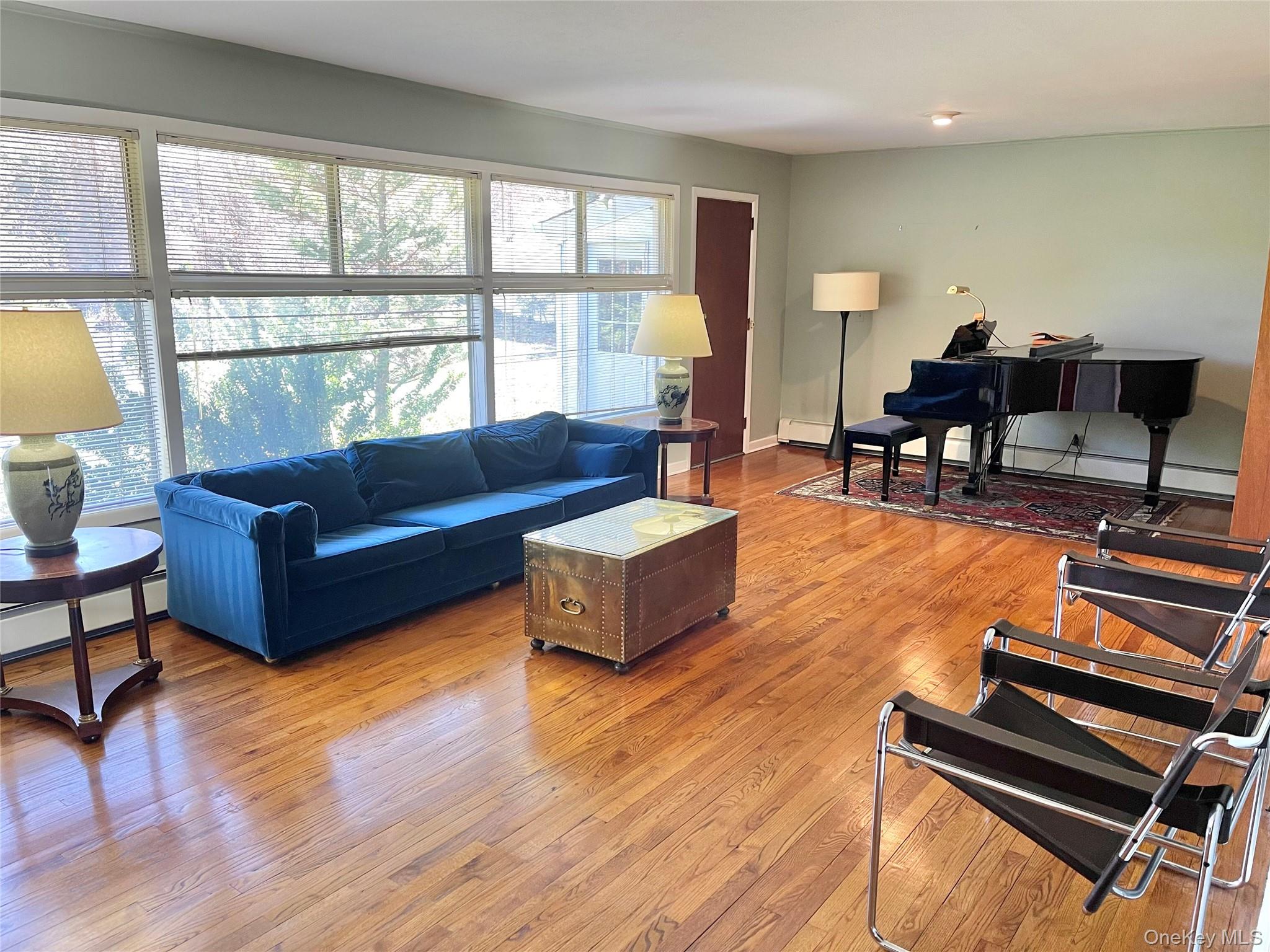 #8 photo, 48 Old Town Lane, সাফোক কাউন্টি Huntington , NY 11743