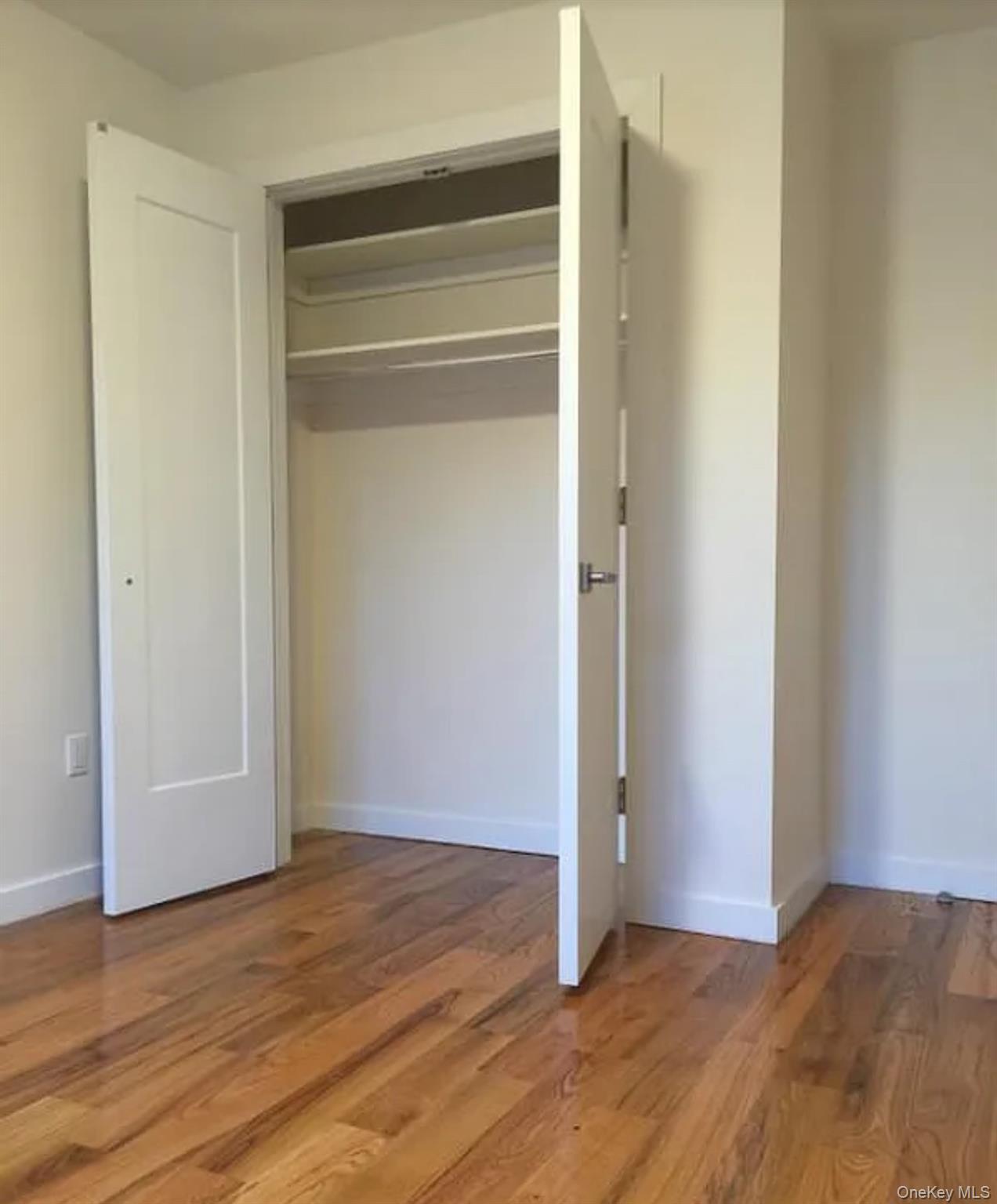 #4 photo, 103 Varet Street, Brooklyn , NY 11206