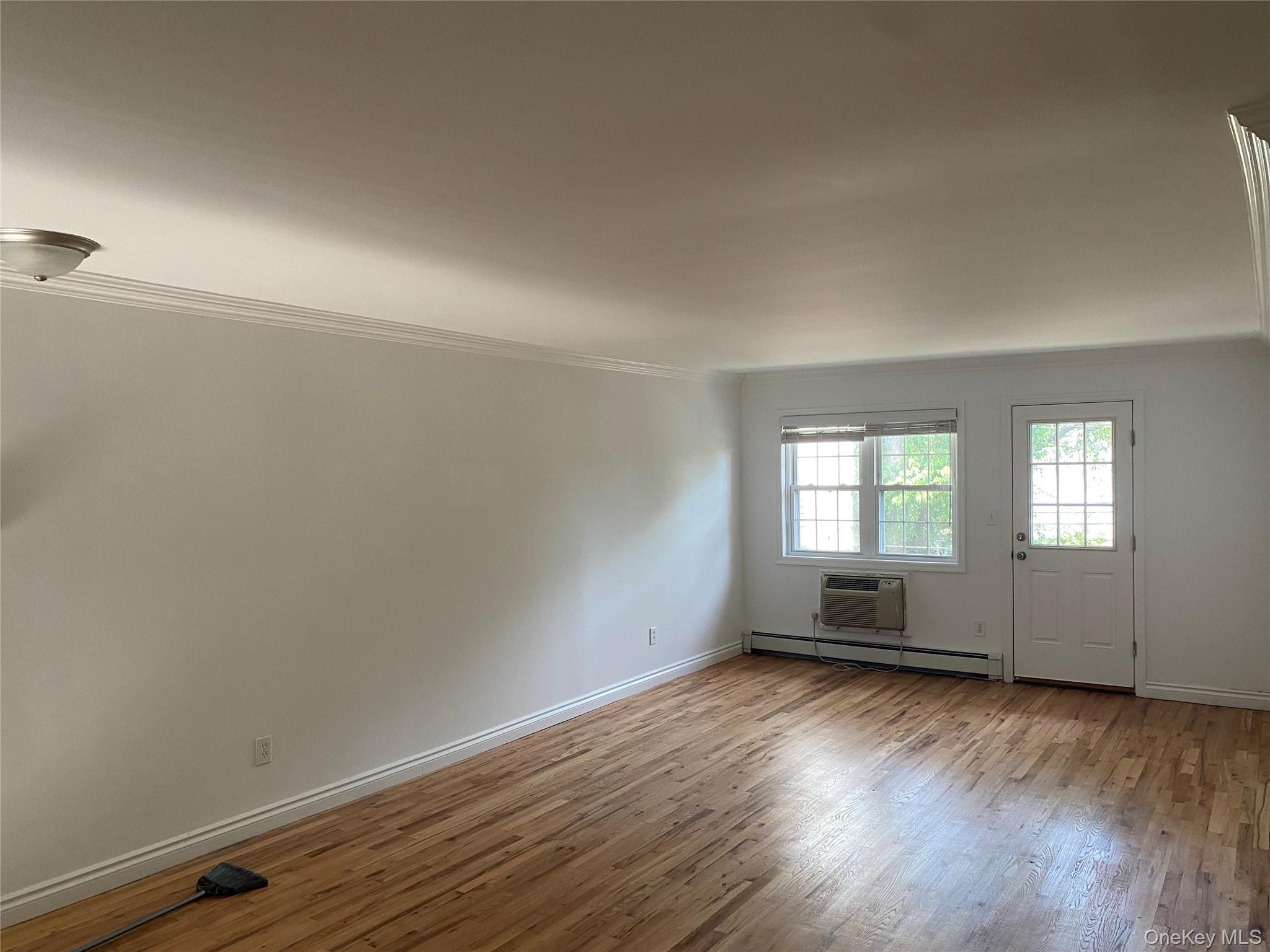 #7 photo, 336 Kensington Lane, Bethpage , NY 11714