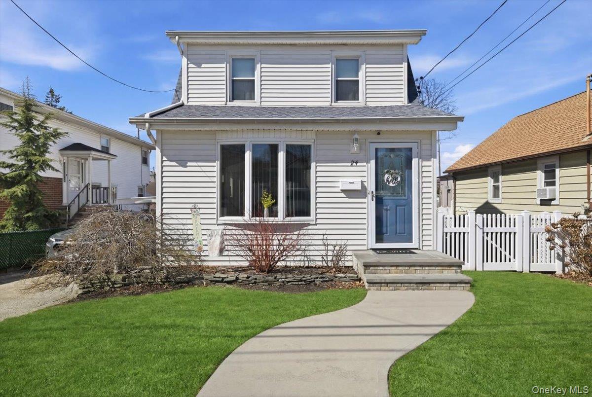 #1 photo, 24 Catherine Avenue, Franklin Square , NY 11010