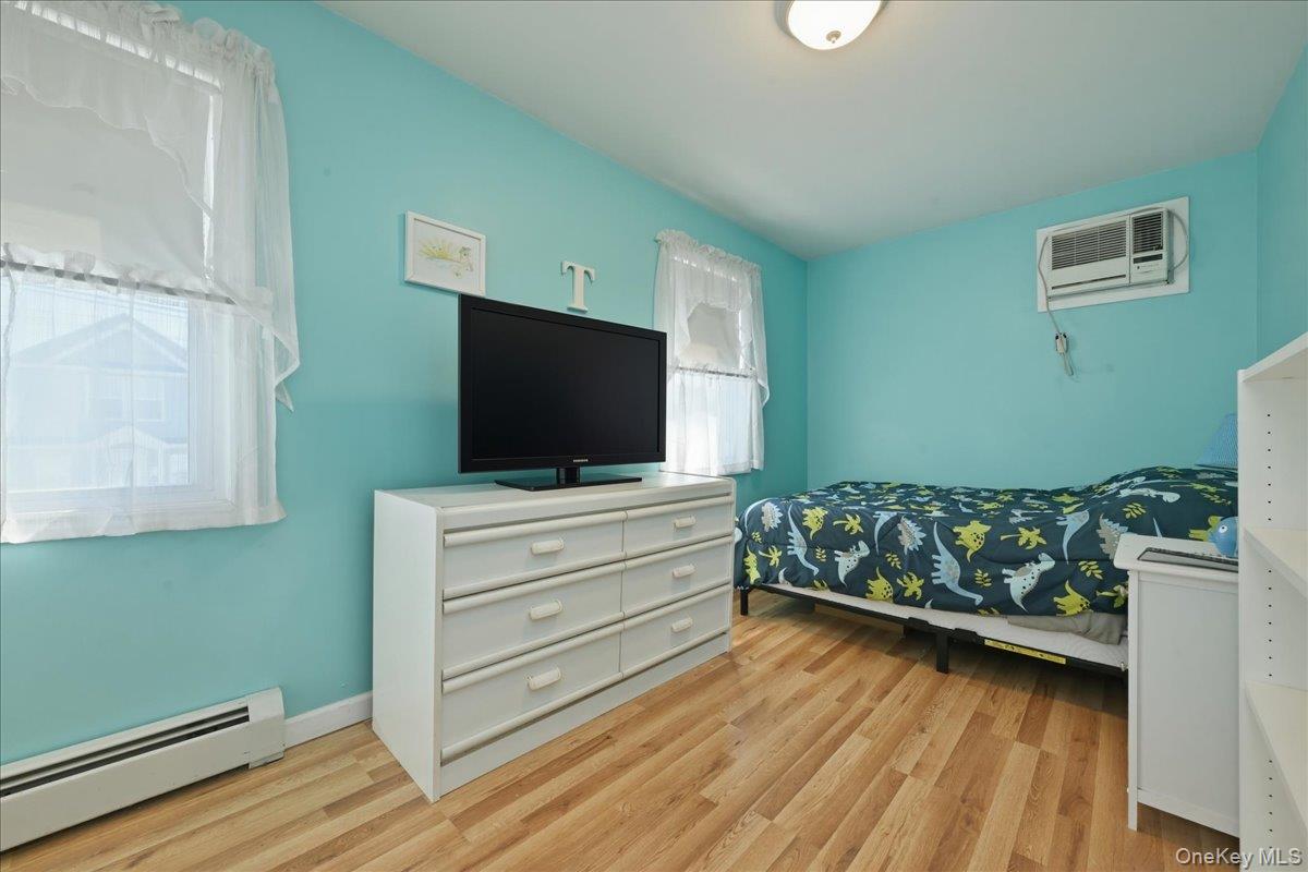 #9 photo, 24 Catherine Avenue, Franklin Square , NY 11010