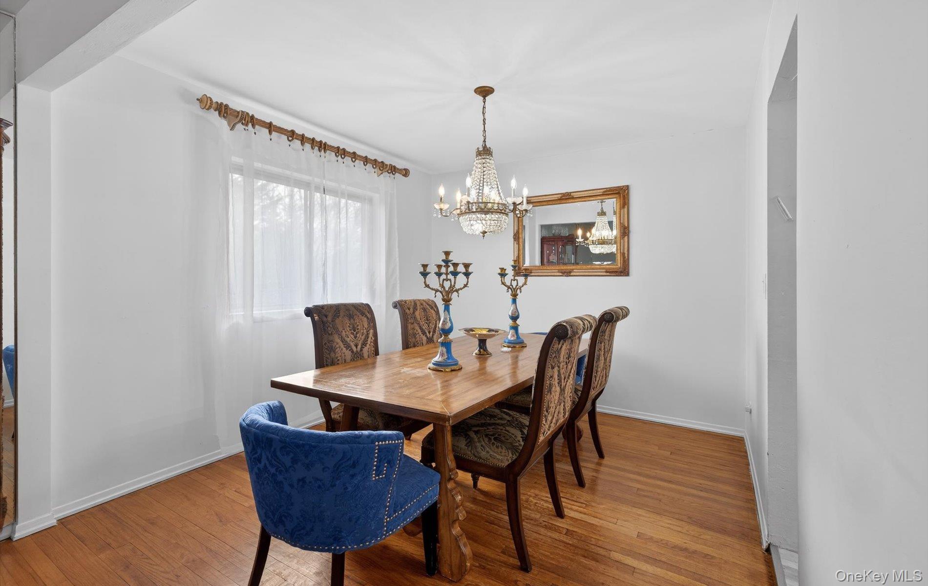 #6 photo, 372 Clay Pitts Road, East Northport , NY 11731