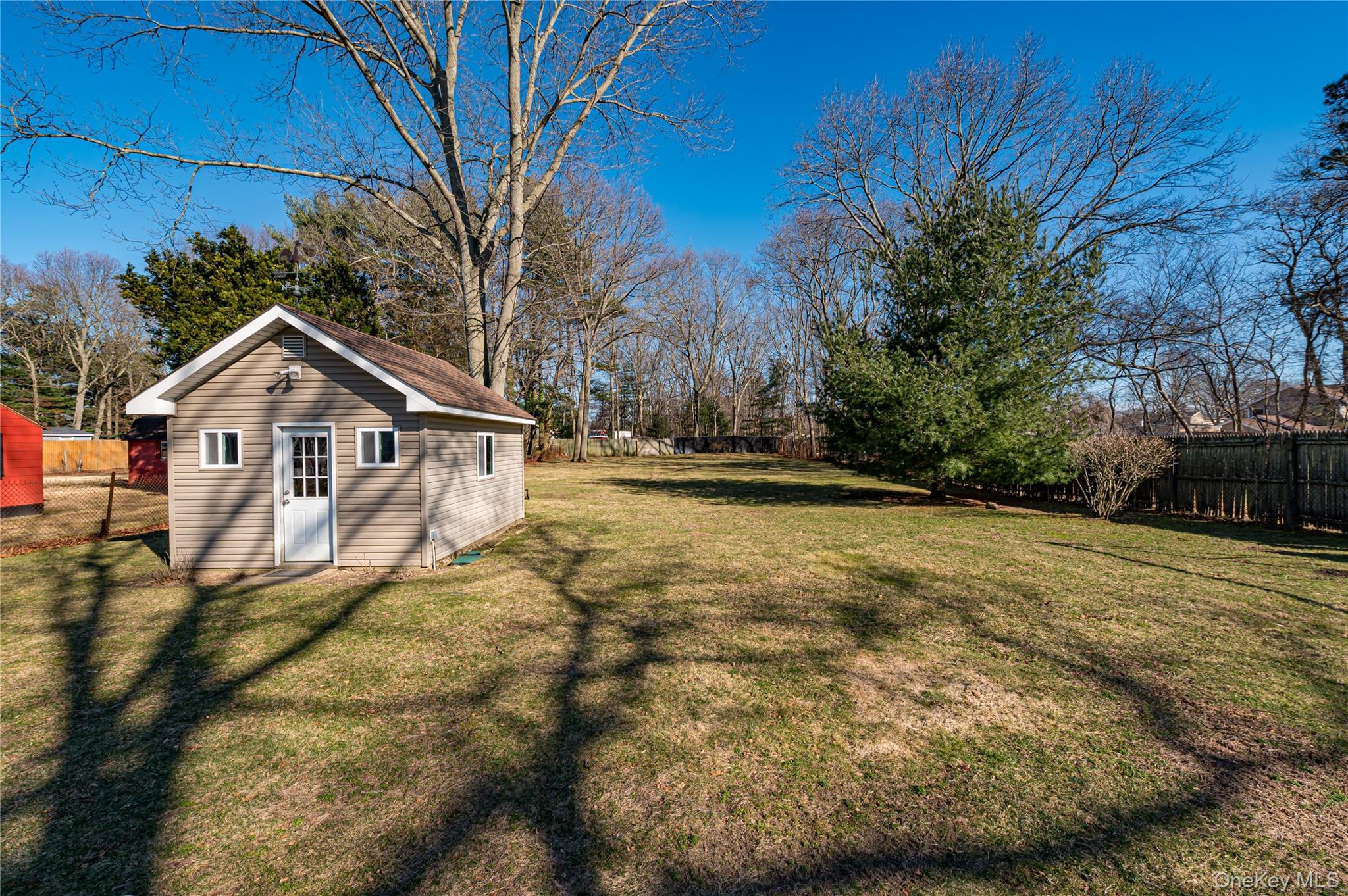 #14 photo, 869 Udall Road, সাফোক কাউন্টি West Islip , NY 11795