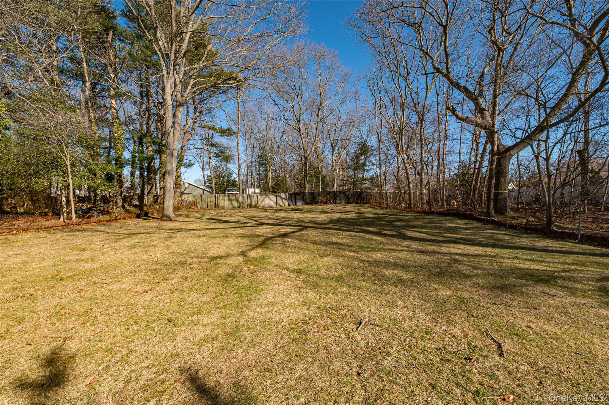 #16 photo, 869 Udall Road, সাফোক কাউন্টি West Islip , NY 11795