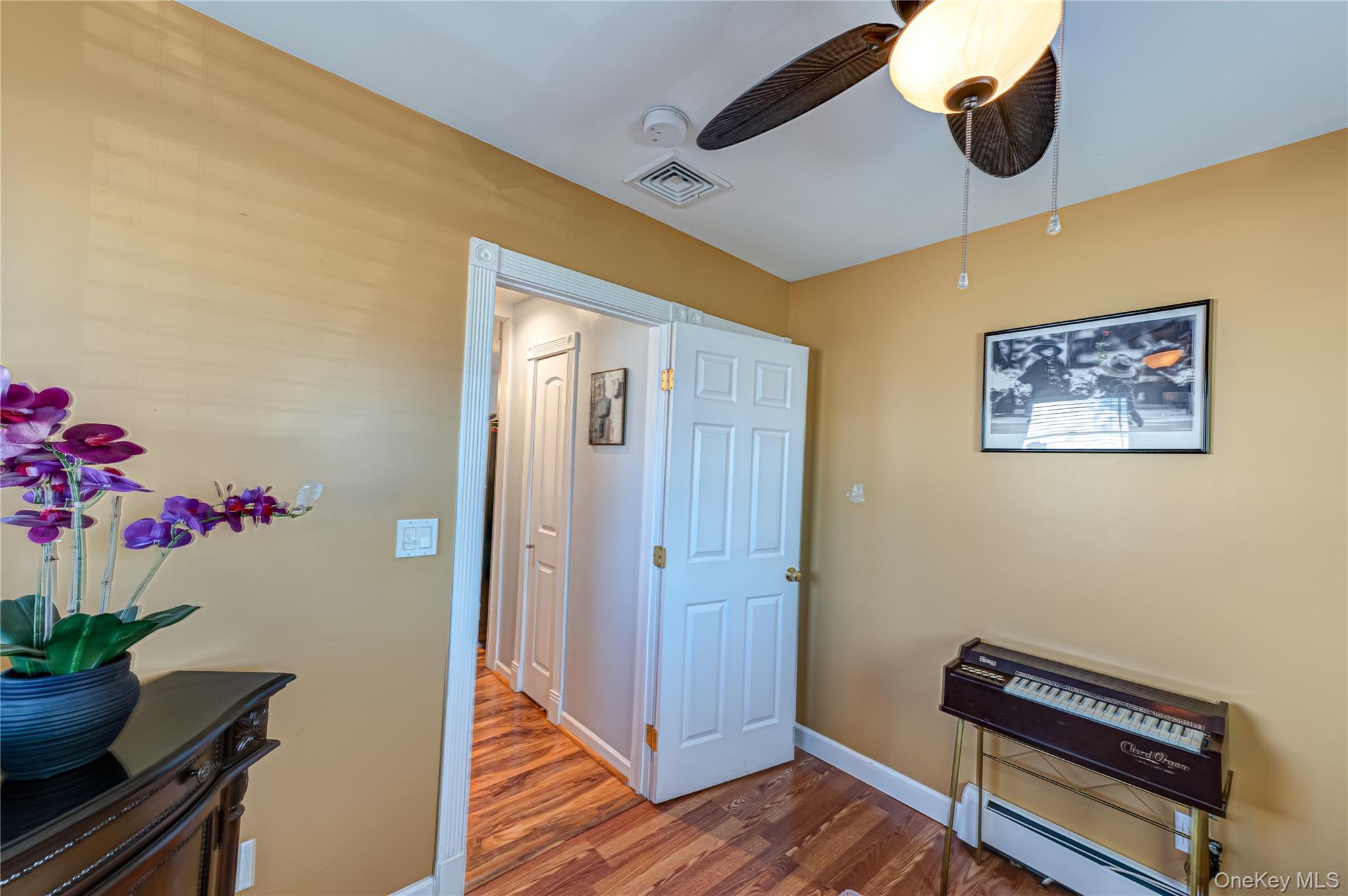 #8 photo, 869 Udall Road, সাফোক কাউন্টি West Islip , NY 11795