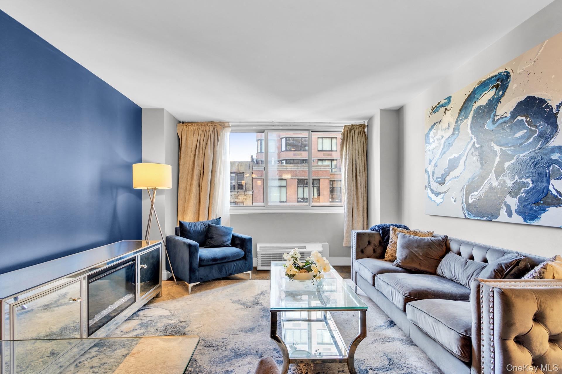 #11 photo, 345 E 93rd Street, New York (Manhattan) , NY 10128