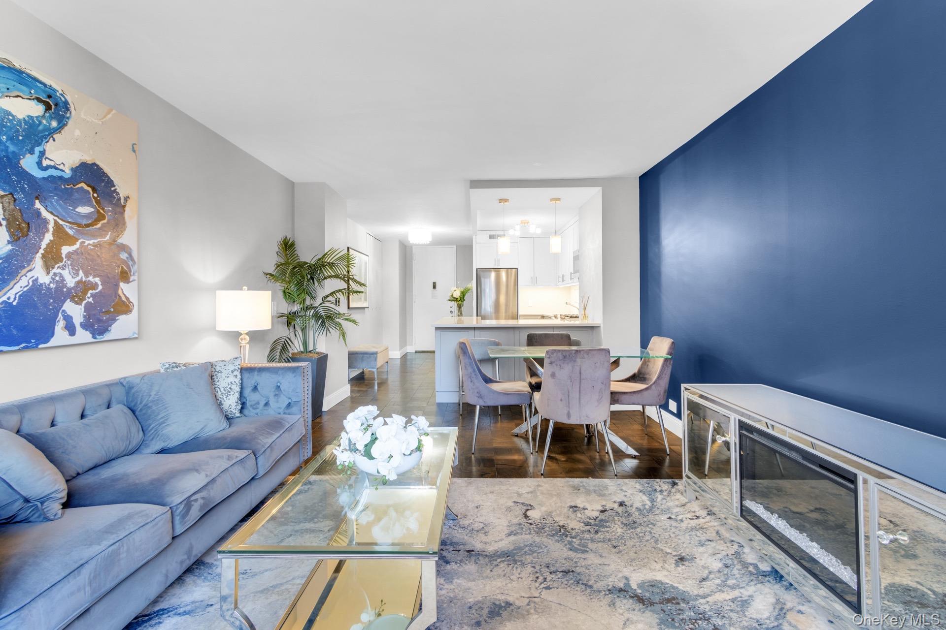 #18 photo, 345 E 93rd Street, New York (Manhattan) , NY 10128