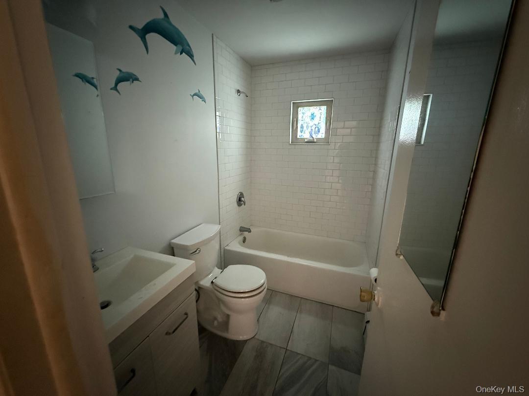 #12 photo, 2399 Union Boulevard, Islip , NY 11751