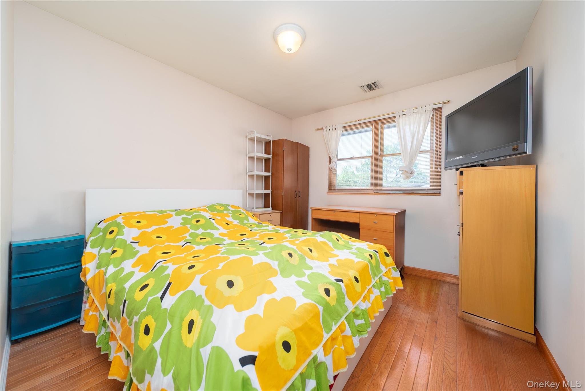 #14 photo, 2544 New York Avenue, Huntington , NY 11747