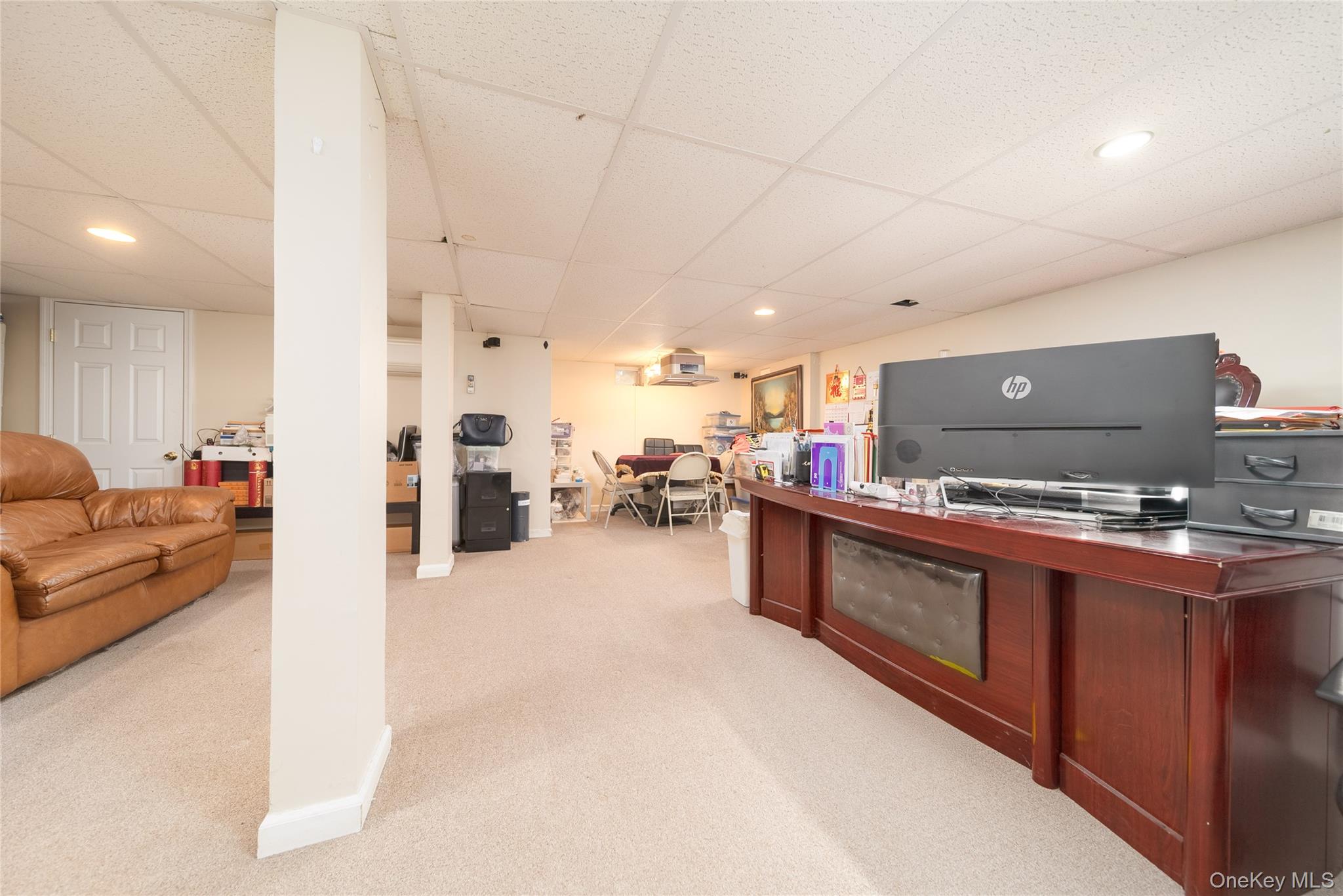 #17 photo, 2544 New York Avenue, Huntington , NY 11747