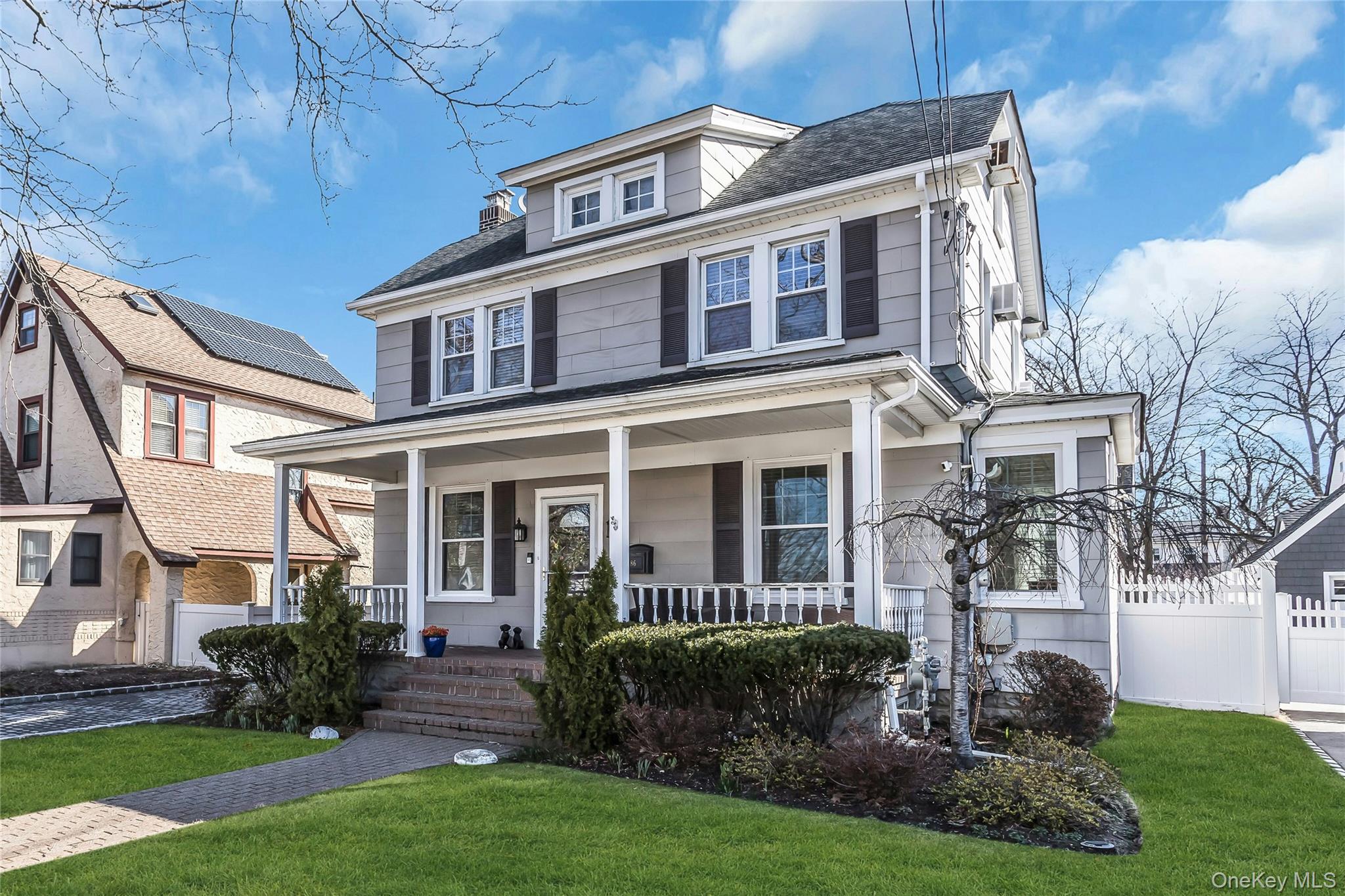 #2 photo, 86 Taft Avenue, Lynbrook , NY 11563