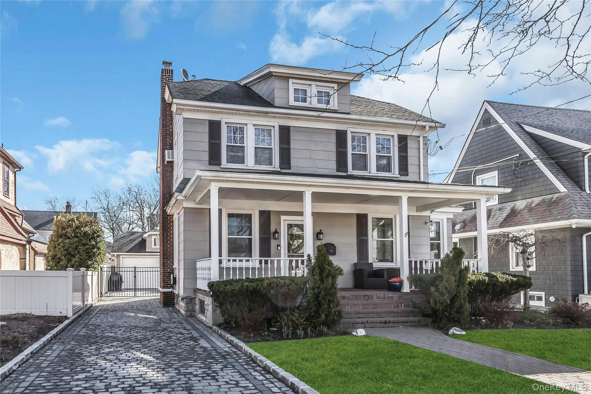 #3 photo, 86 Taft Avenue, Lynbrook , NY 11563