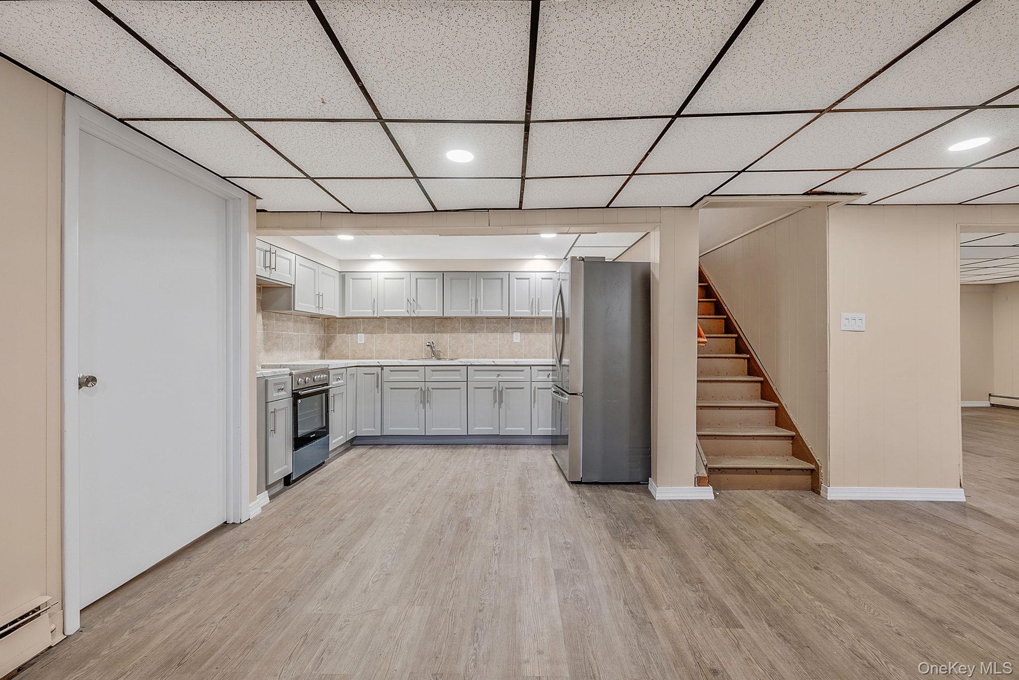 #15 photo, 365 Clay Pitts Road, सफ़ोक काउंटी East Northport , NY 11731