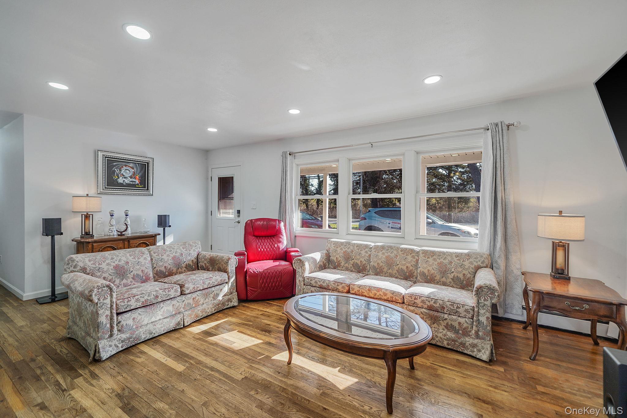 #11 photo, 125 Lower Sheep Pasture Road, সাফোক কাউন্টি East Setauket , NY 11733