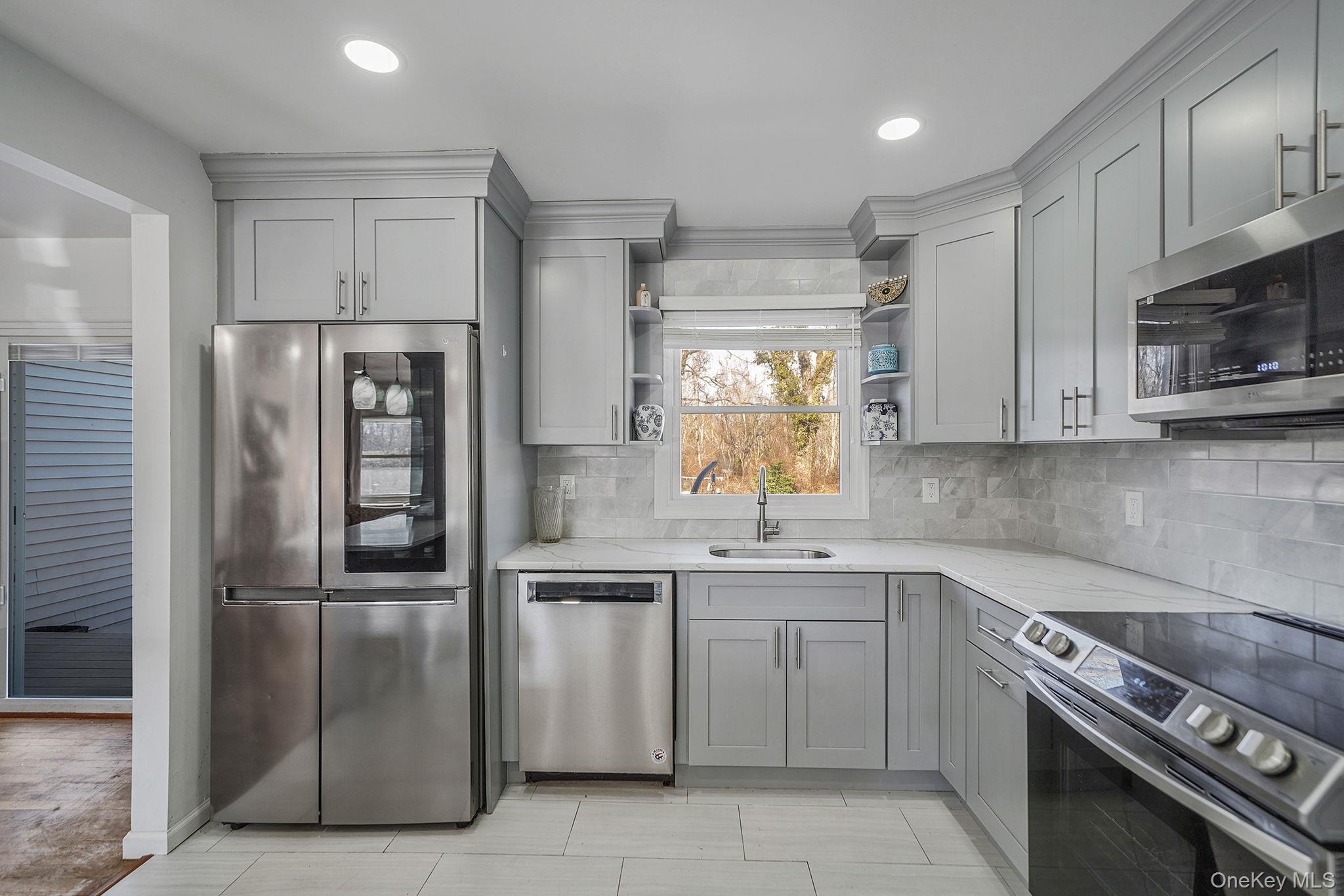 #3 photo, 125 Lower Sheep Pasture Road, সাফোক কাউন্টি East Setauket , NY 11733