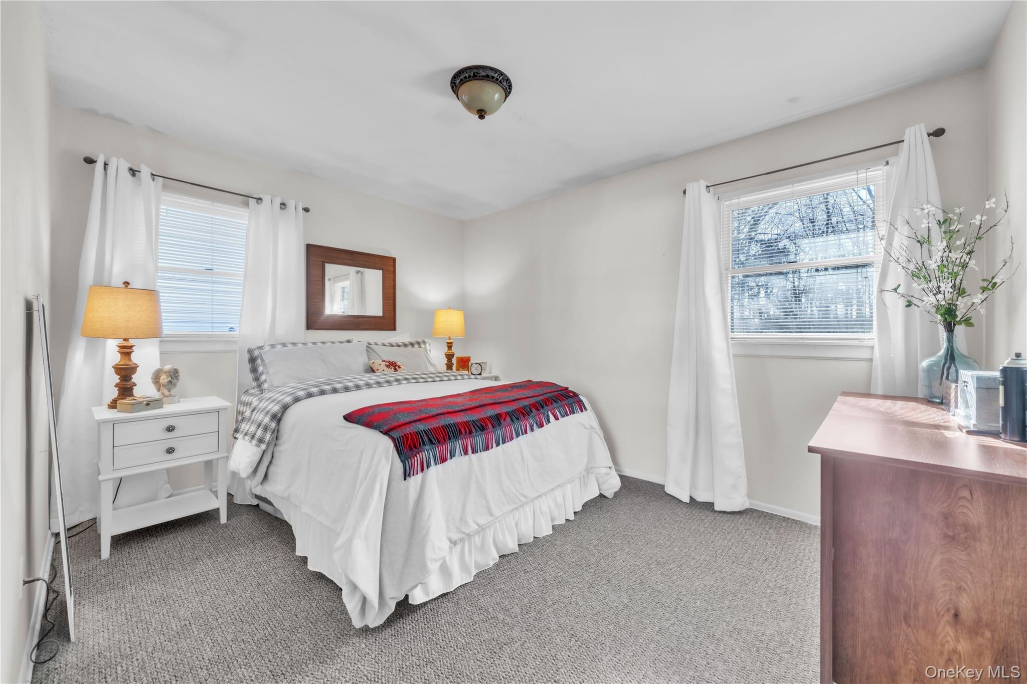 #18 photo, 1408 Saint Louis Avenue, সাফোক কাউন্টি Bay Shore , NY 11706