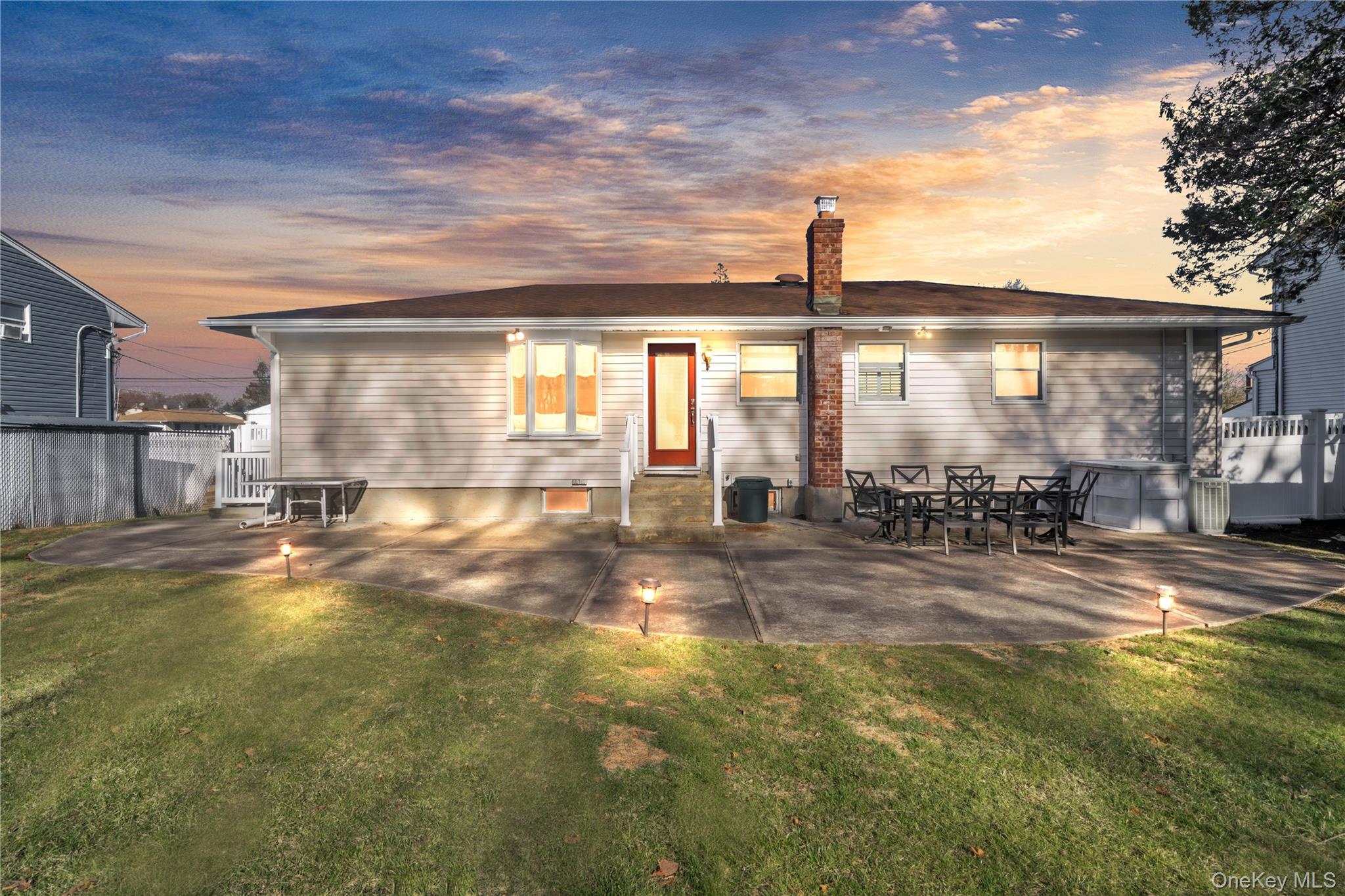 #6 photo, 1408 Saint Louis Avenue, সাফোক কাউন্টি Bay Shore , NY 11706