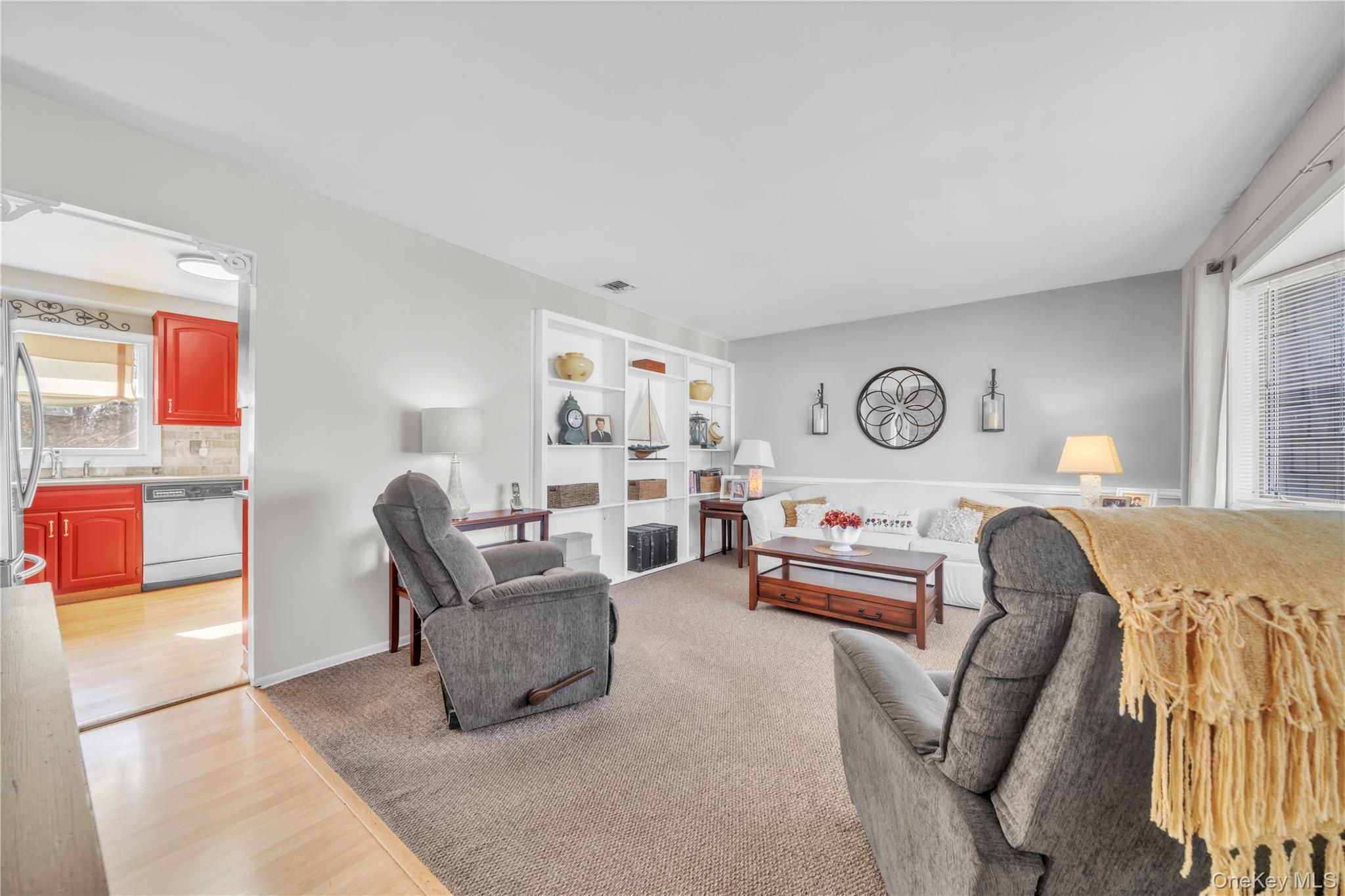 #7 photo, 1408 Saint Louis Avenue, সাফোক কাউন্টি Bay Shore , NY 11706