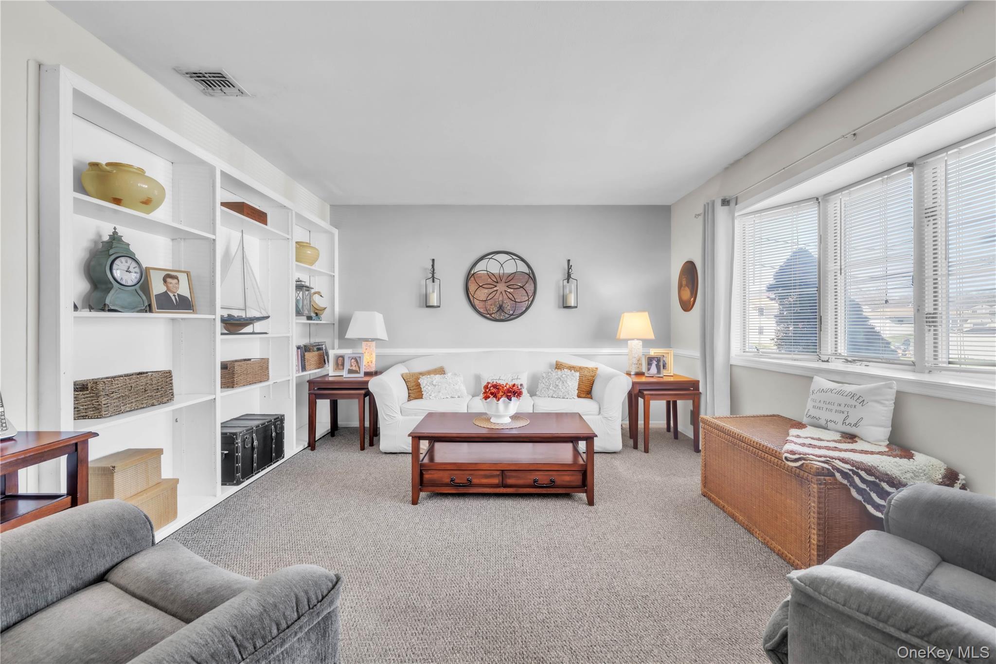 #8 photo, 1408 Saint Louis Avenue, সাফোক কাউন্টি Bay Shore , NY 11706