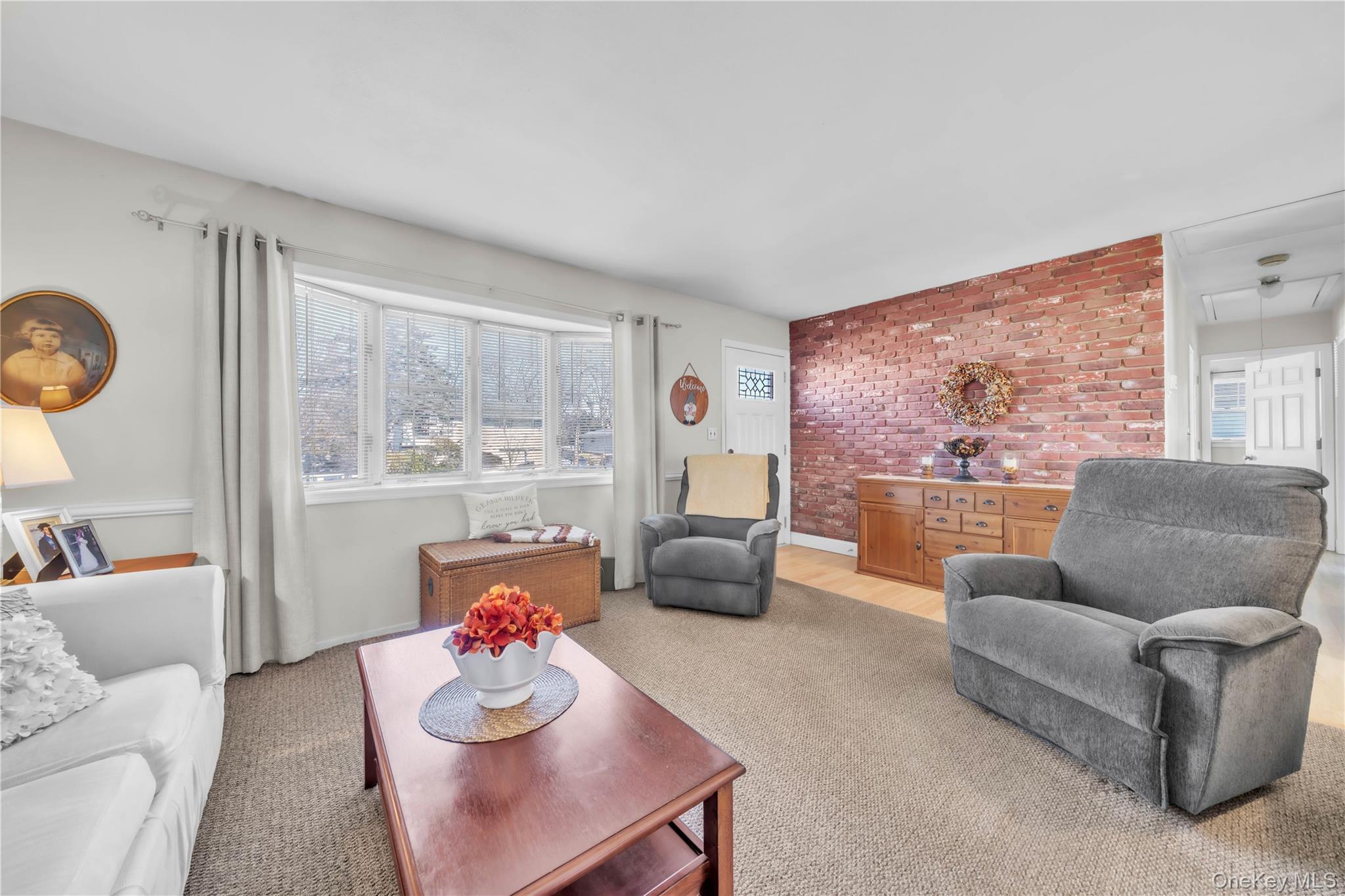 #9 photo, 1408 Saint Louis Avenue, সাফোক কাউন্টি Bay Shore , NY 11706