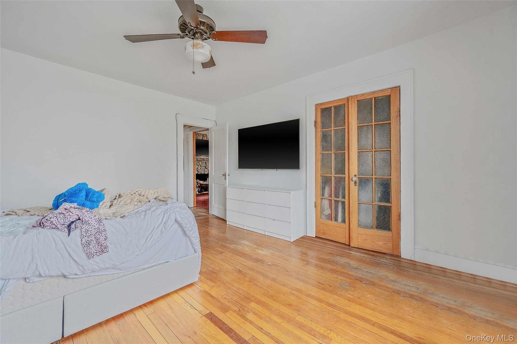 #12 photo, 175 Rockaway Parkway, Valley Stream , NY 11580