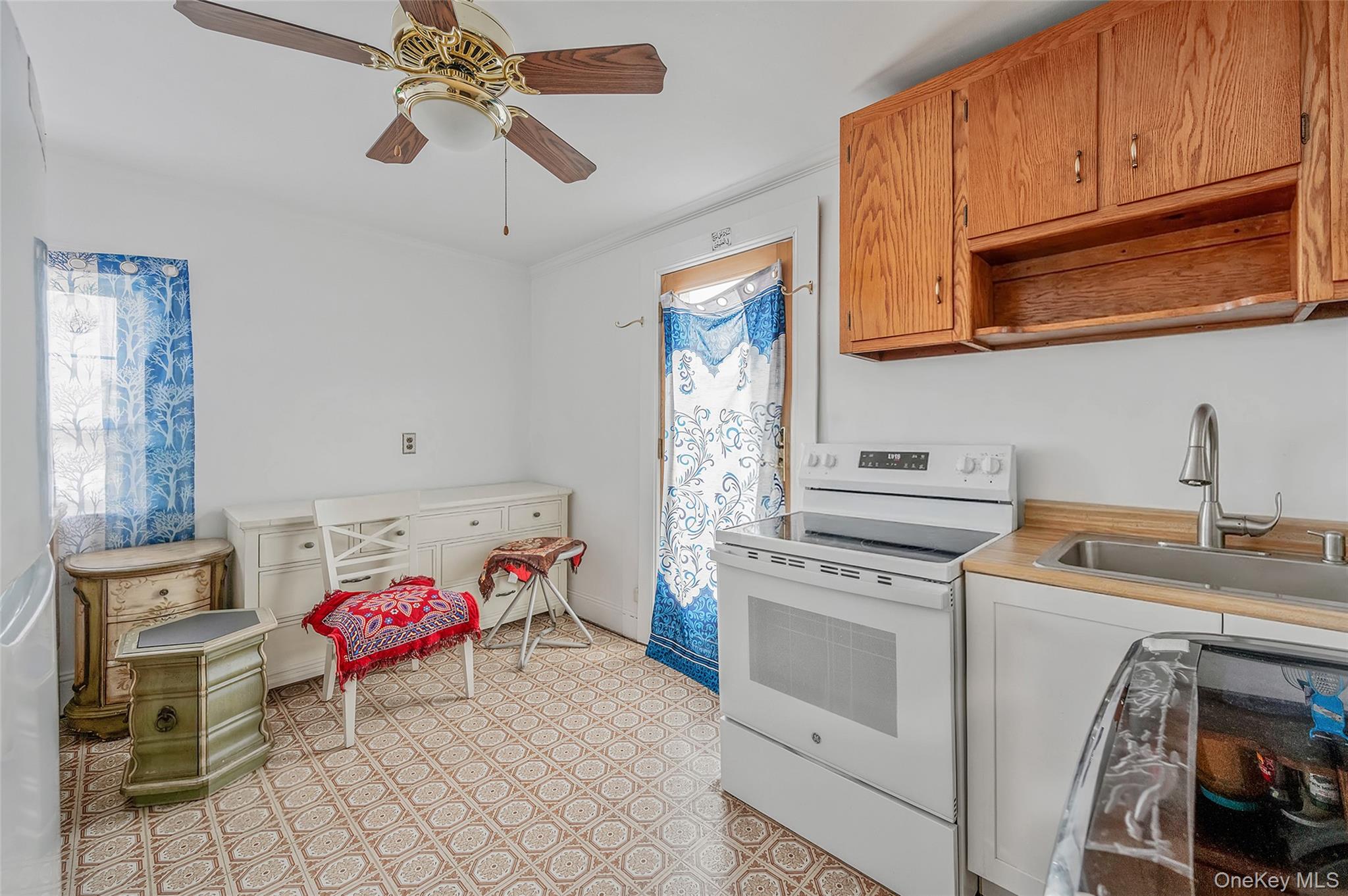 #8 photo, 175 Rockaway Parkway, Valley Stream , NY 11580