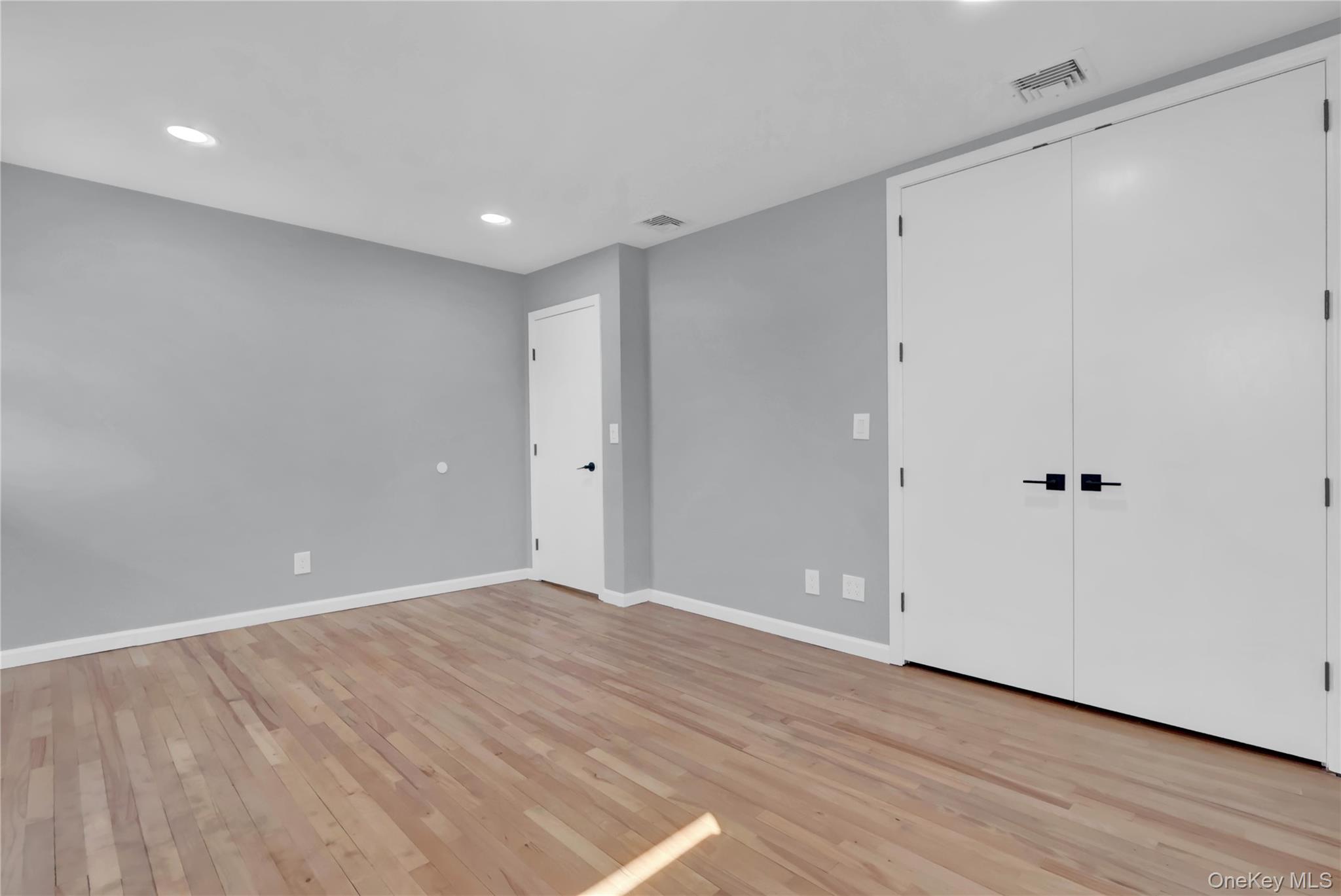 #10 photo, 19 Gardenia Drive, Commack , NY 11725